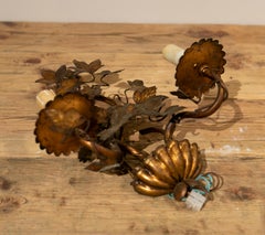 1970s Spanish Wall Lamp in Gilded Metal in the Shape of Branches and Leaves