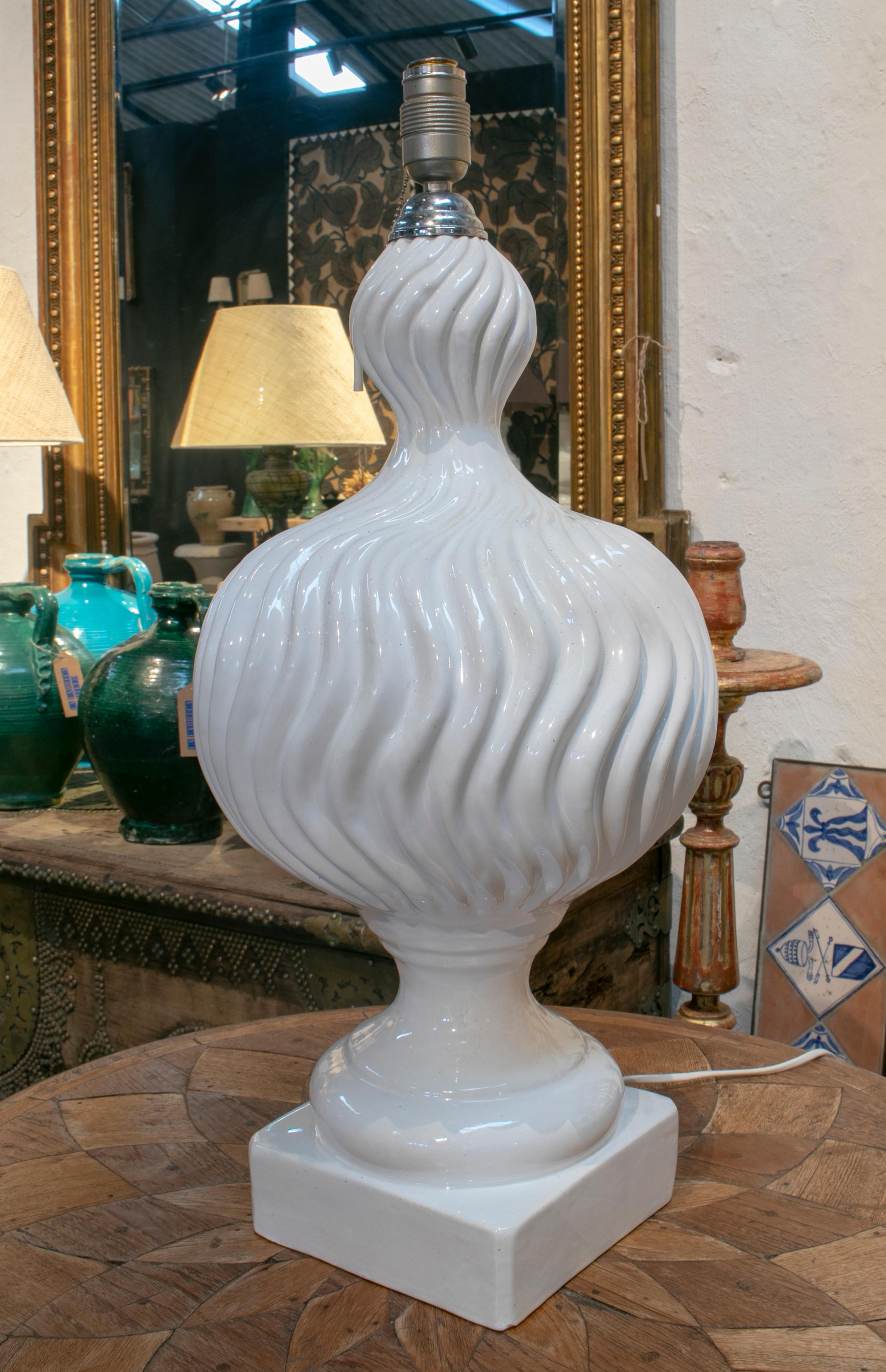 European 1970s Spanish White Ceramic Table Lamp