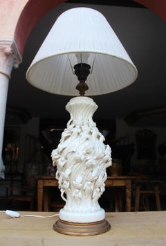 1970s Spanish White Glazed Manises Ceramic Table Lamp with Wooden Base