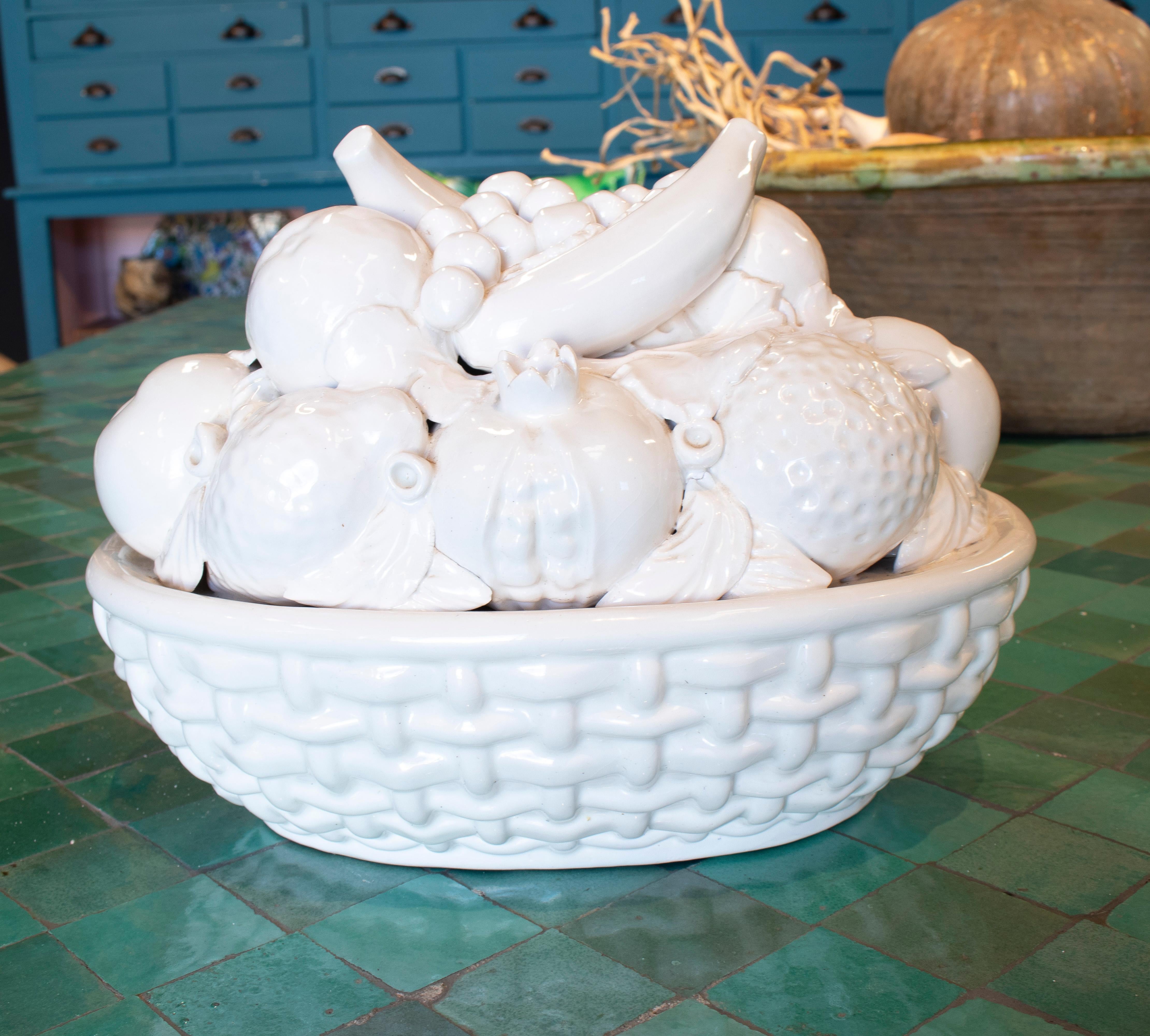 20th Century 1970s Spanish White Glazed Manises Pottery Fruit Basket Centerpiece