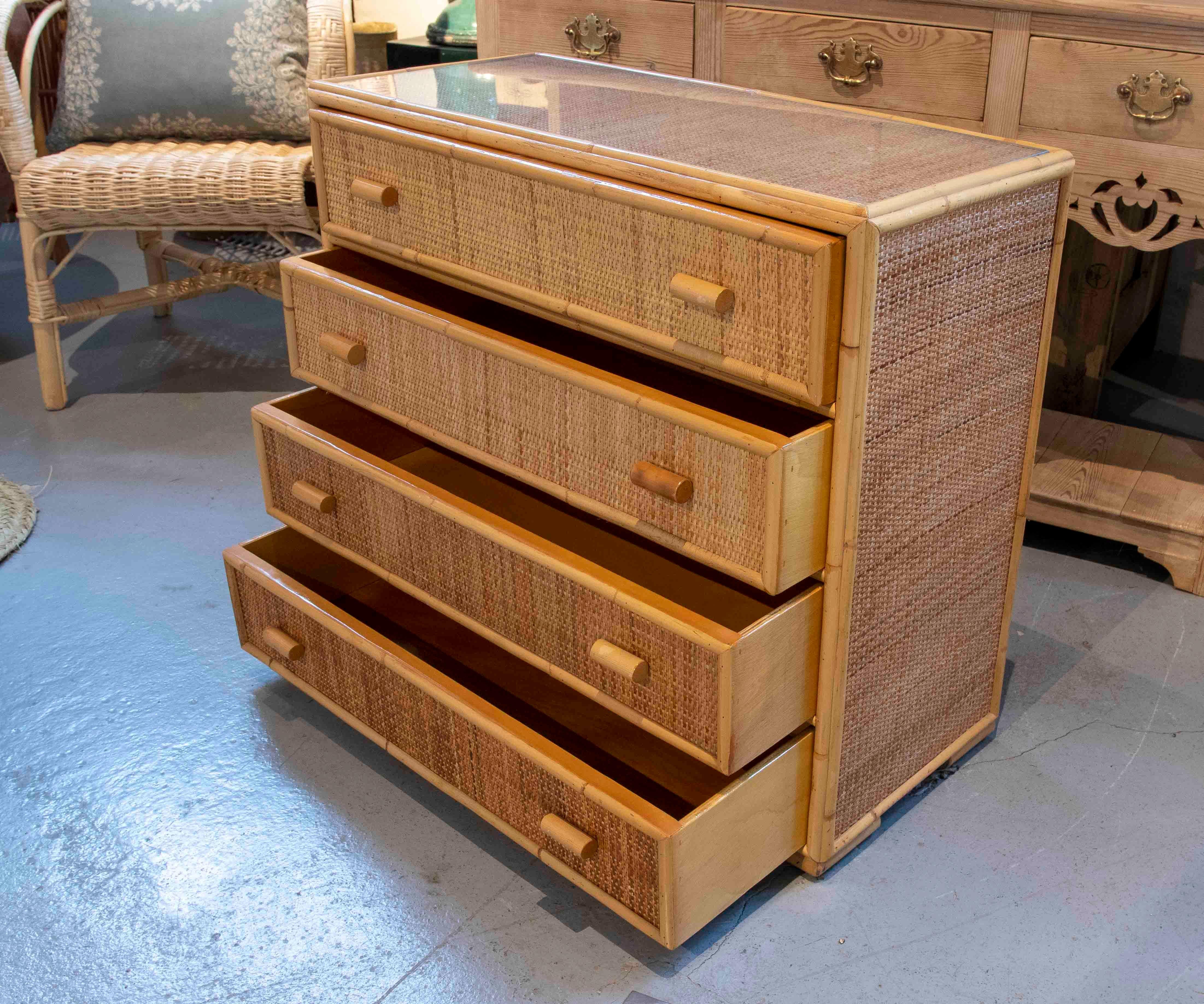 20th Century 1970s Spanish Wicker Chest of Drawers with Three Drawers and Glass Top