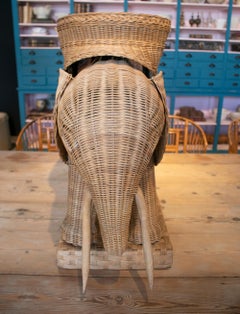1970s Spanish Woven Wicker Elephant Pedestal Table