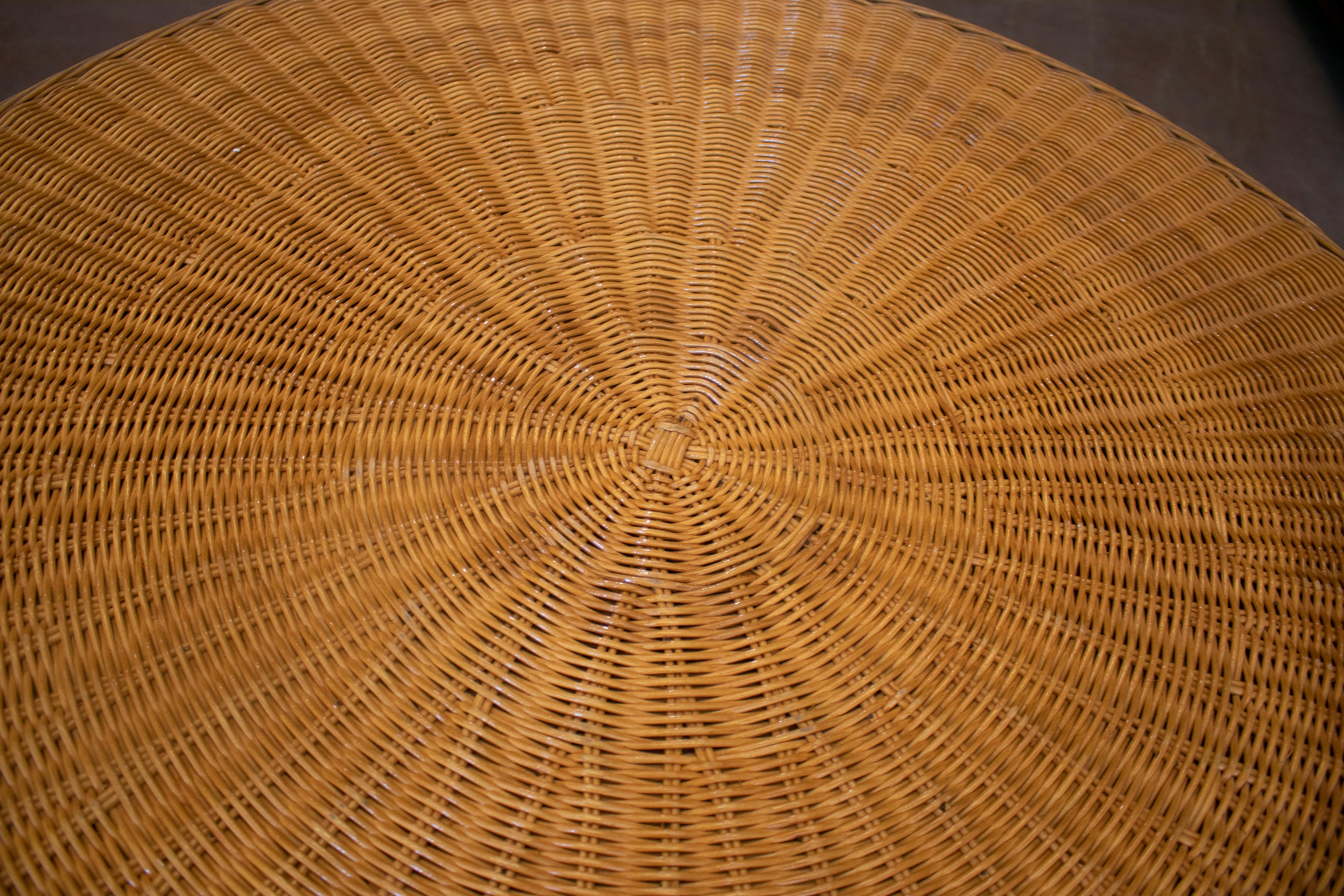 1970s Spanish Woven Wicker One Drawer Round Table 9