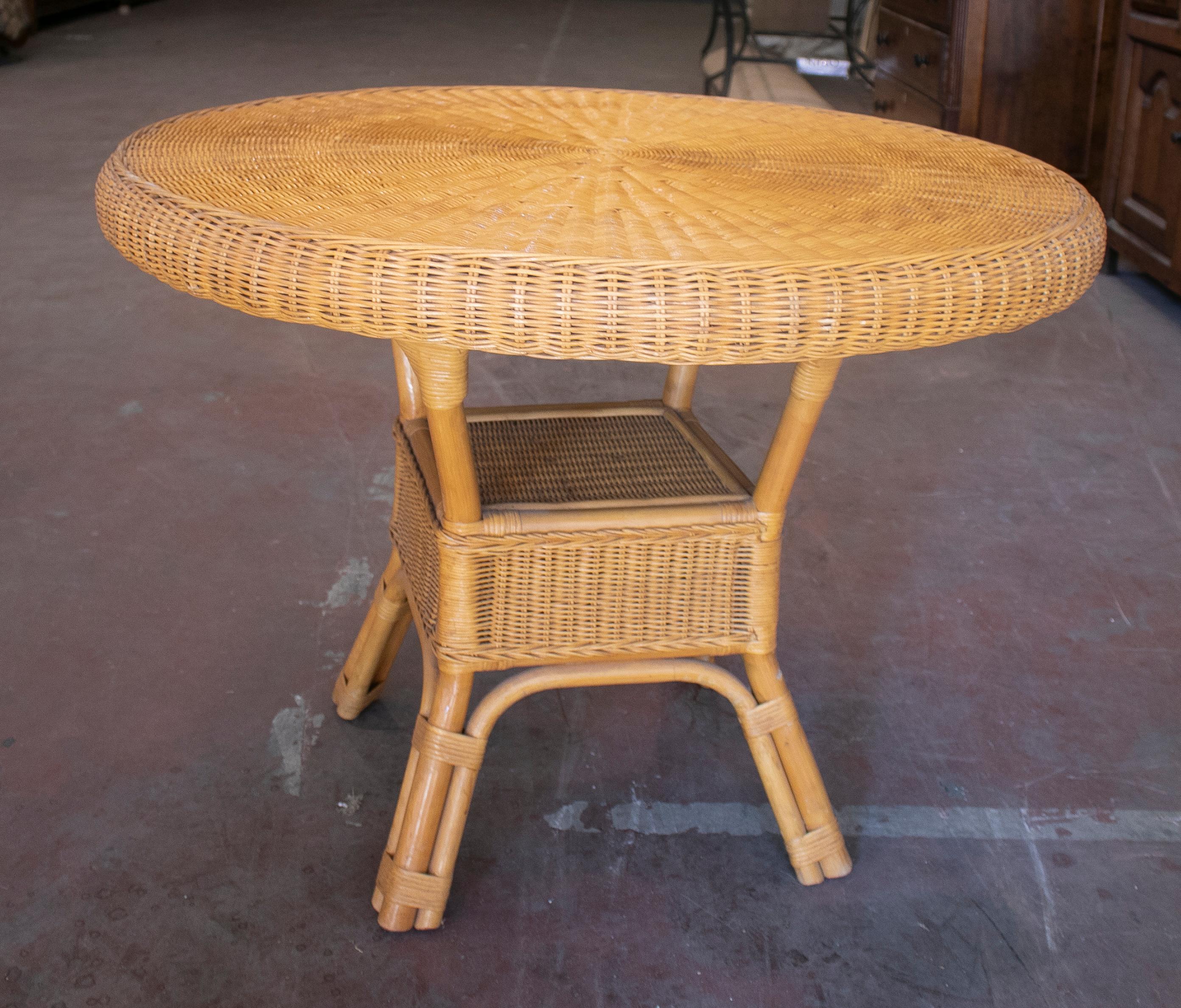 1970s Spanish Woven Wicker One Drawer Round Table 2
