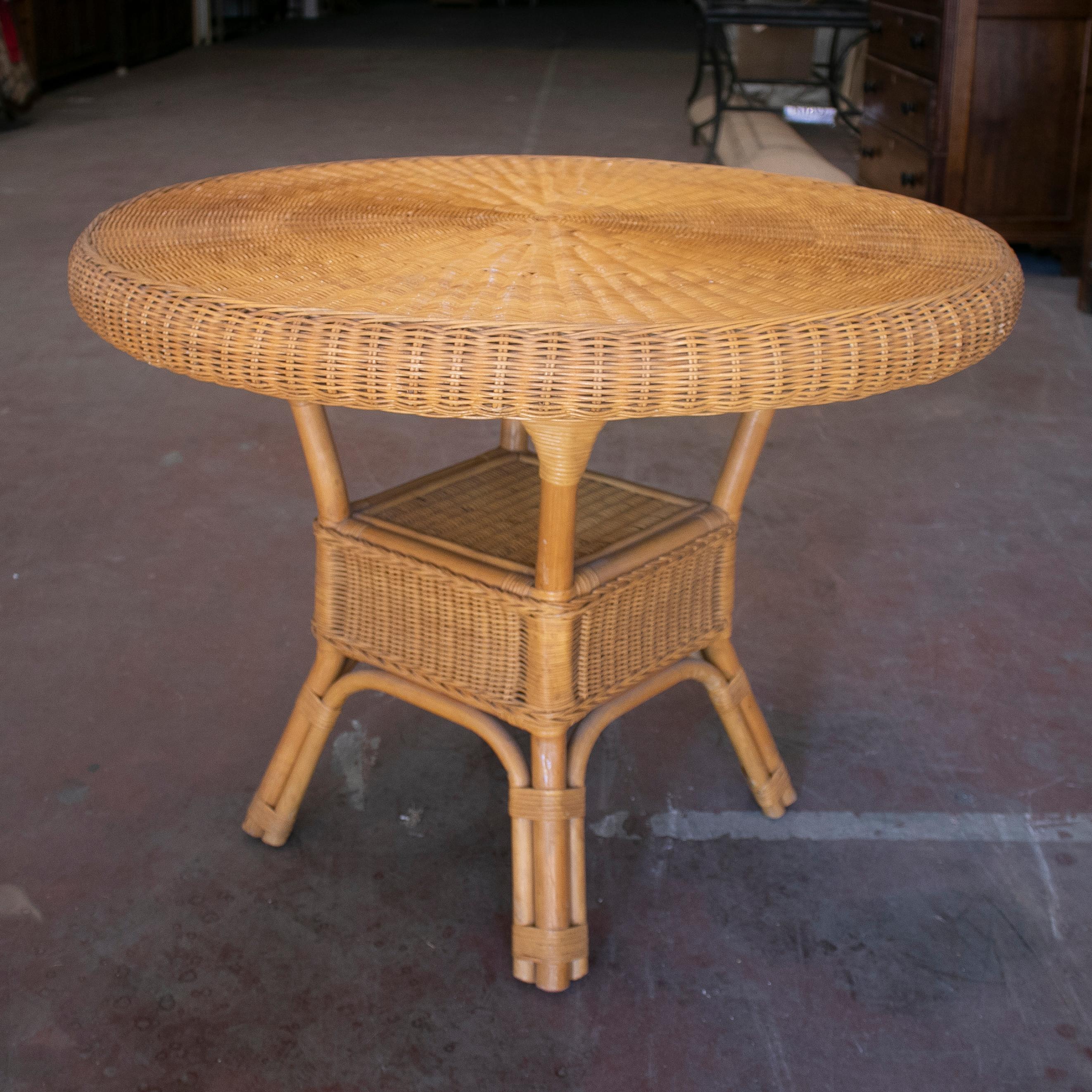 1970s Spanish Woven Wicker One Drawer Round Table 3