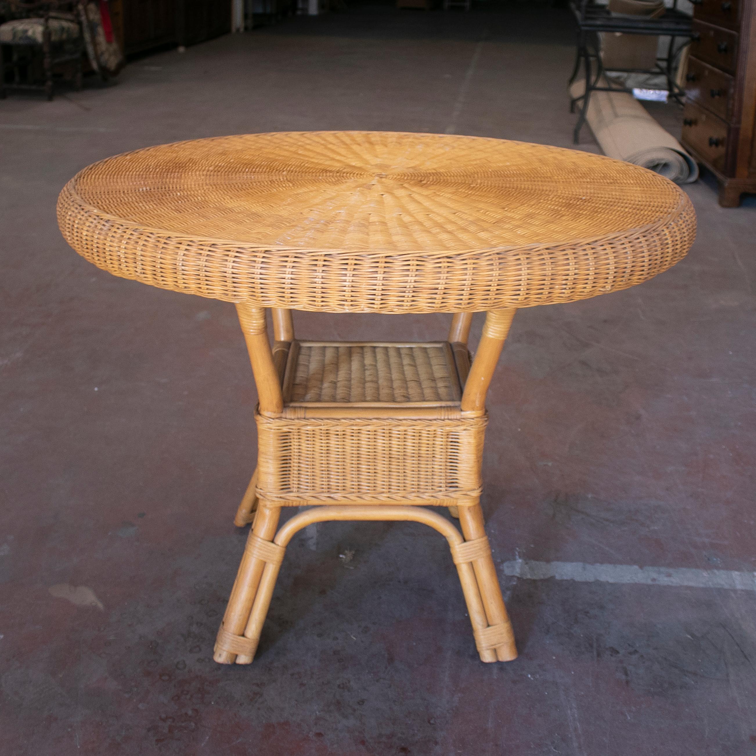 1970s Spanish Woven Wicker One Drawer Round Table 5