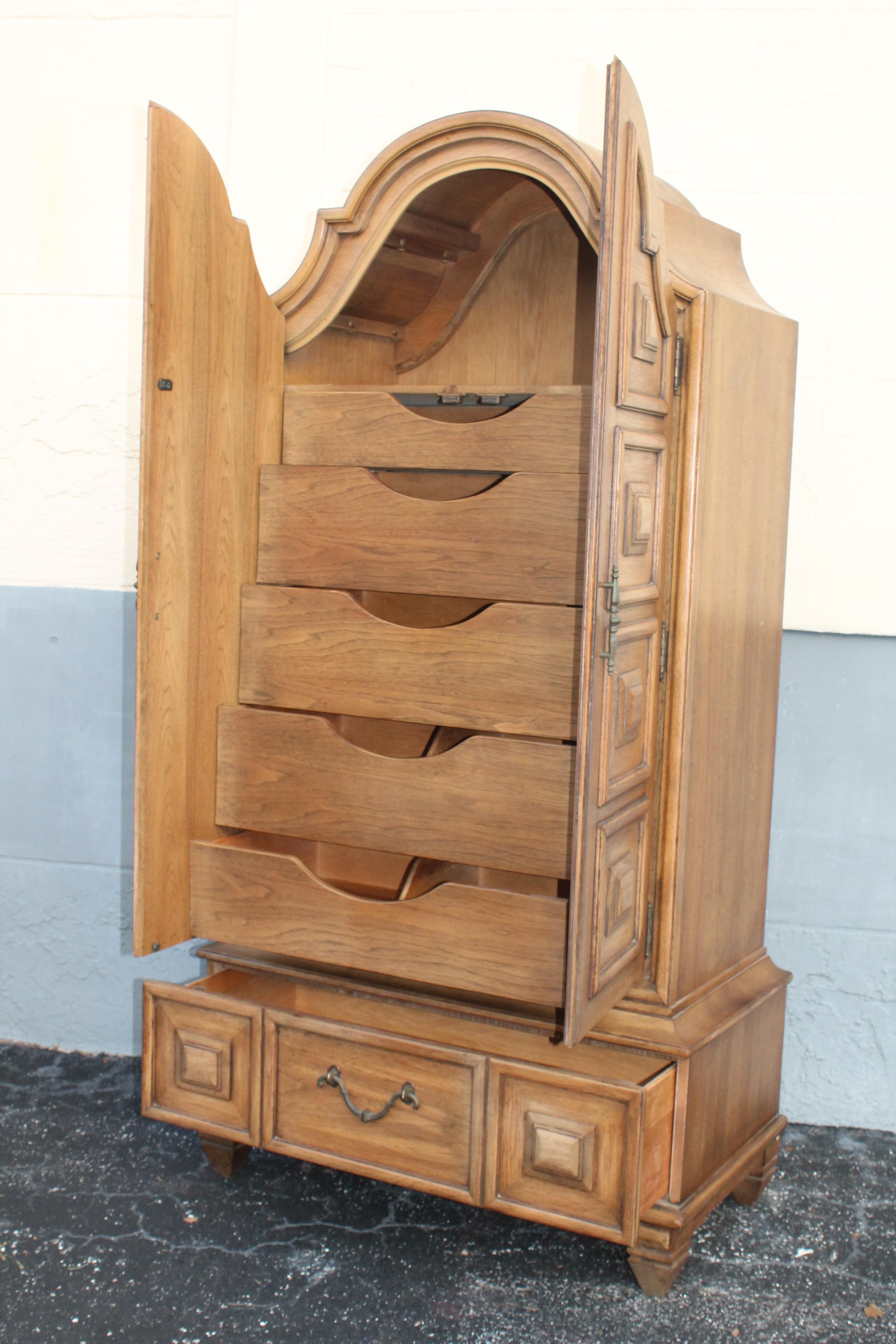 Late 20th Century 1970's Spectacular Hollywood Regency Tall Dresser/ Wood Panelled Doors Modernage For Sale