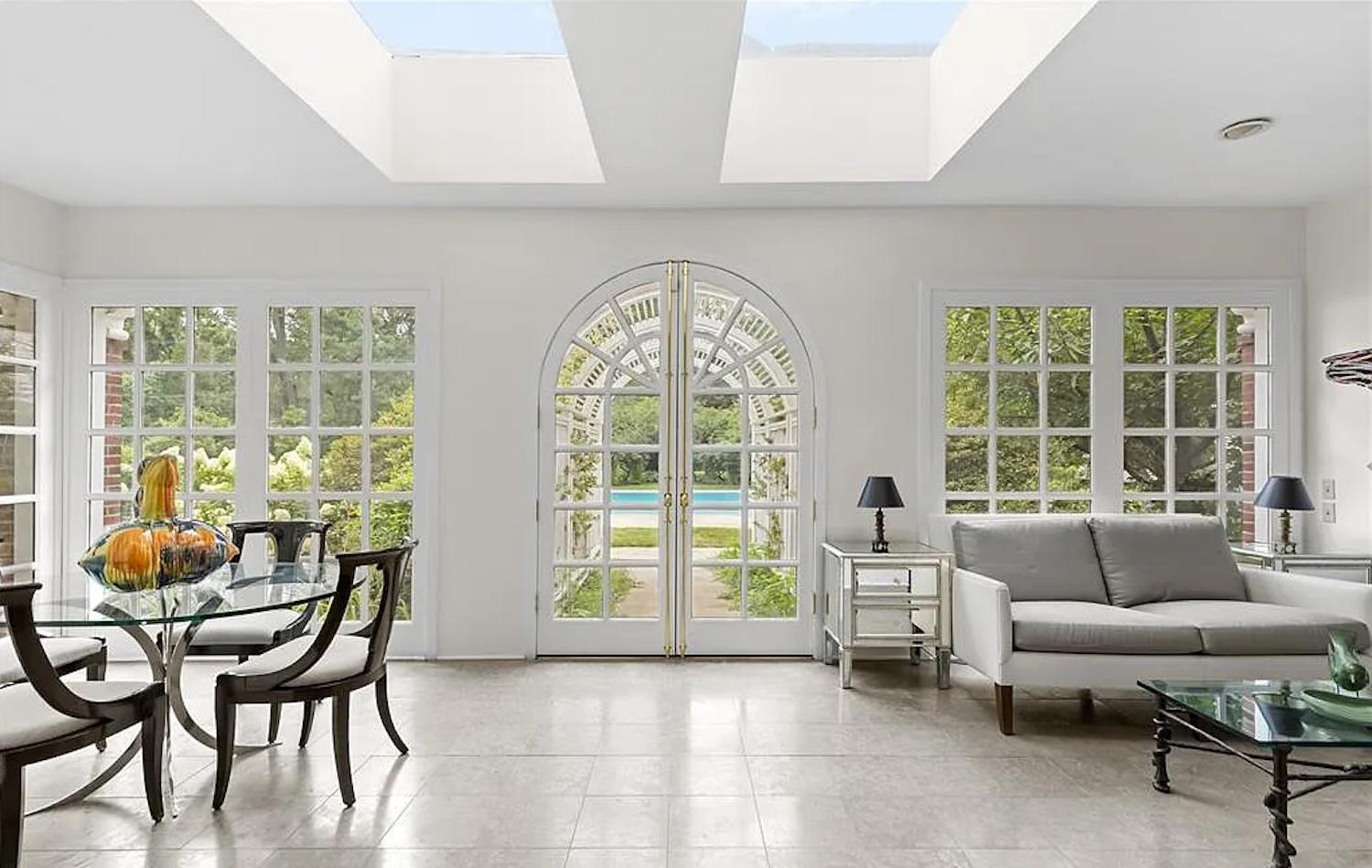 1970s Sphere Dining Table Base by Boris Tabacoff for Mobilier Modulaire Moderne In Good Condition For Sale In St. Louis, MO