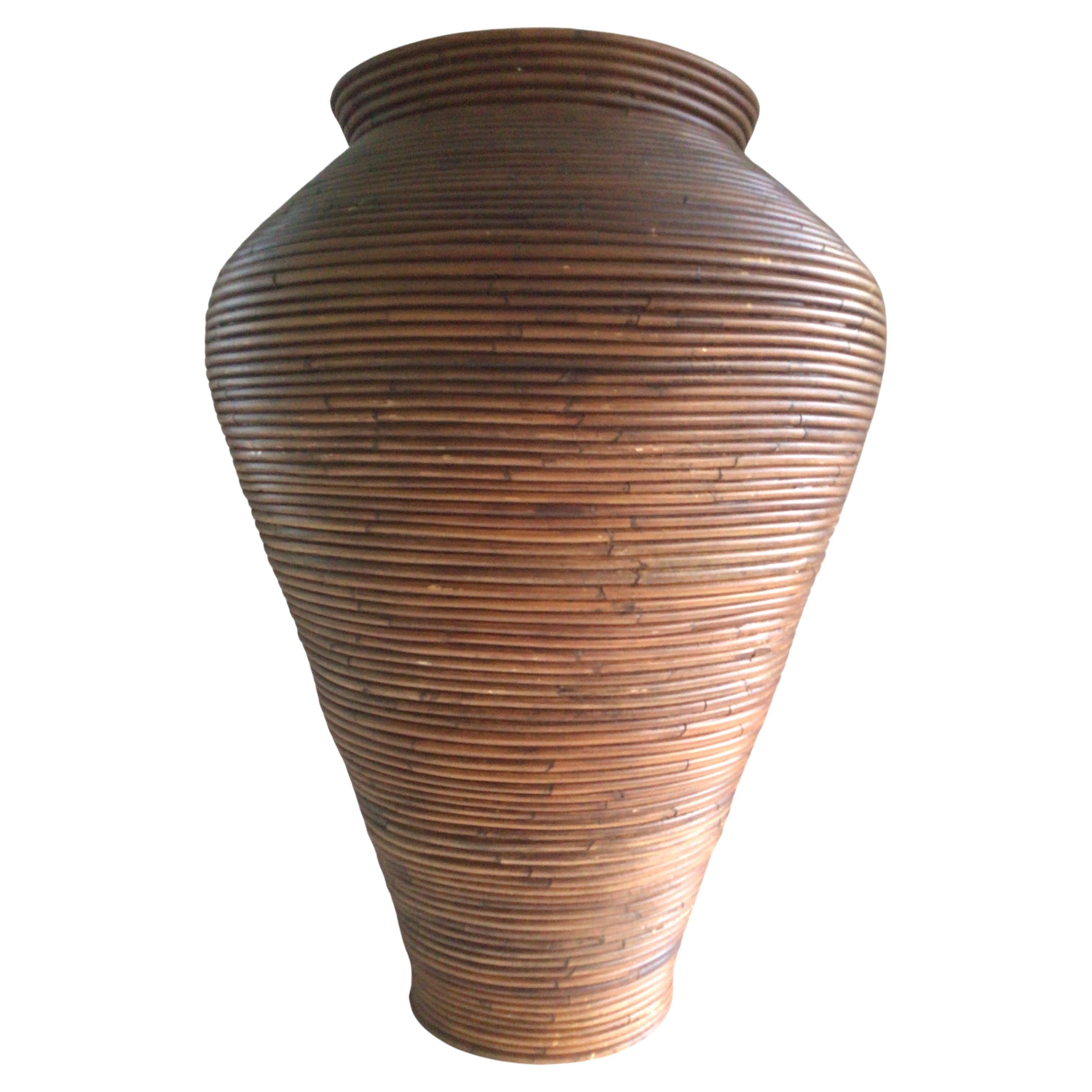 Vaso o portaombrelli in canna a spacco degli anni
70