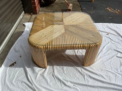 Rattan-Wasserfall-Couchtisch mit Glas, 1970er Jahre