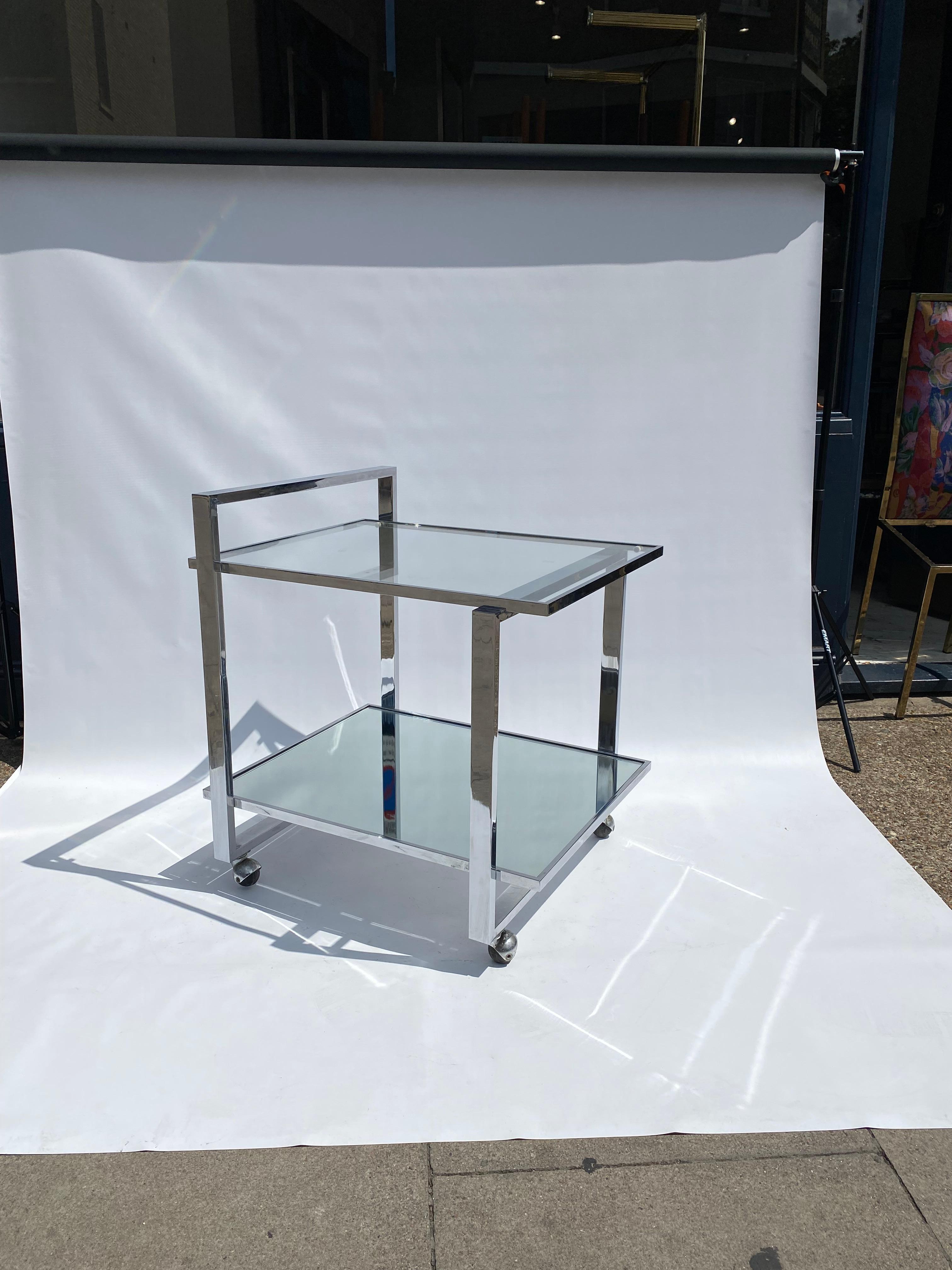 1970s Square Bar Cart Drinks Trolley Chrome Table Rega Glass Hollywood Regency In Good Condition For Sale In London, GB