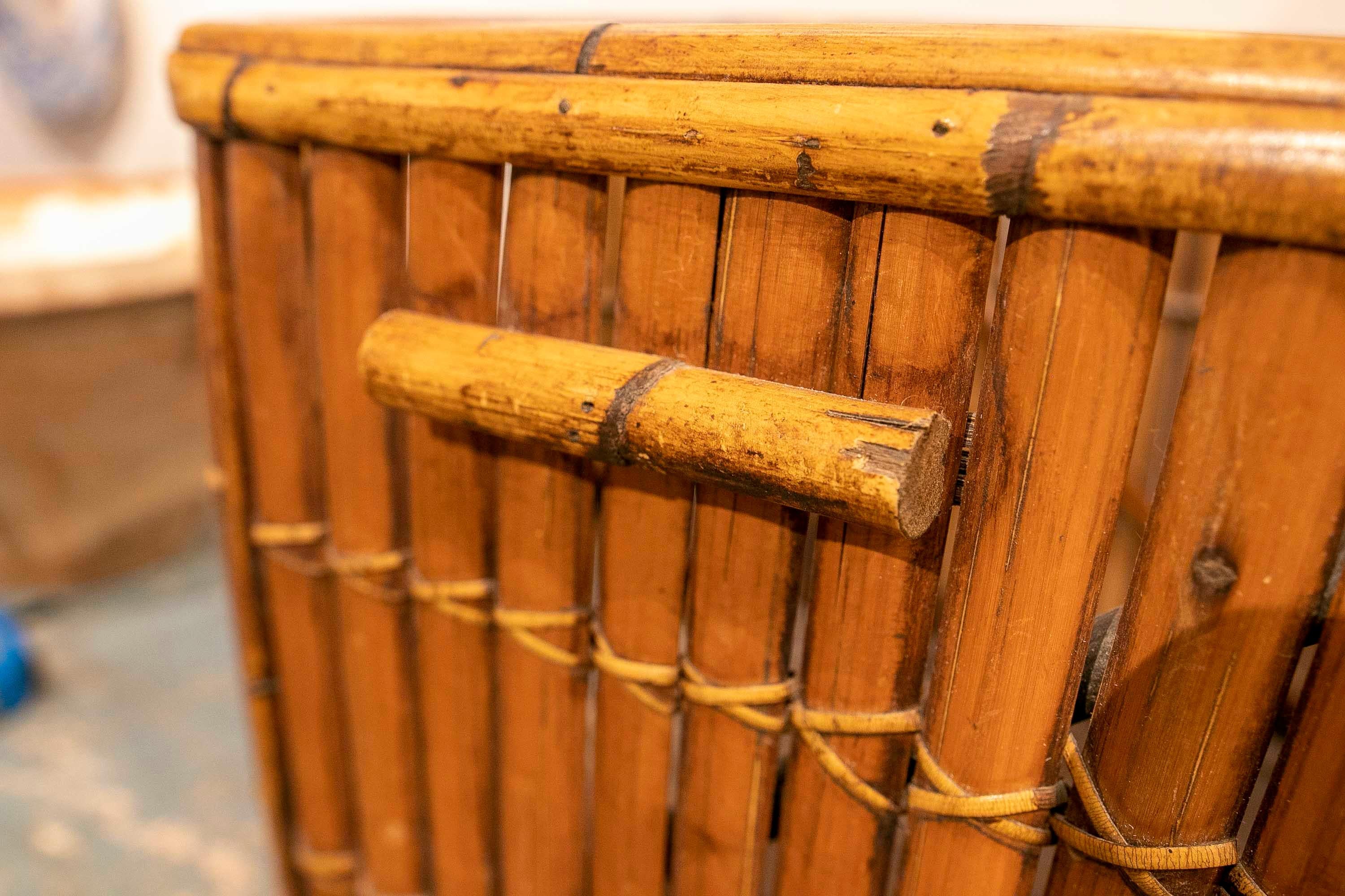 1970s Square Basket with Decorative Bamboo Lid  For Sale 2