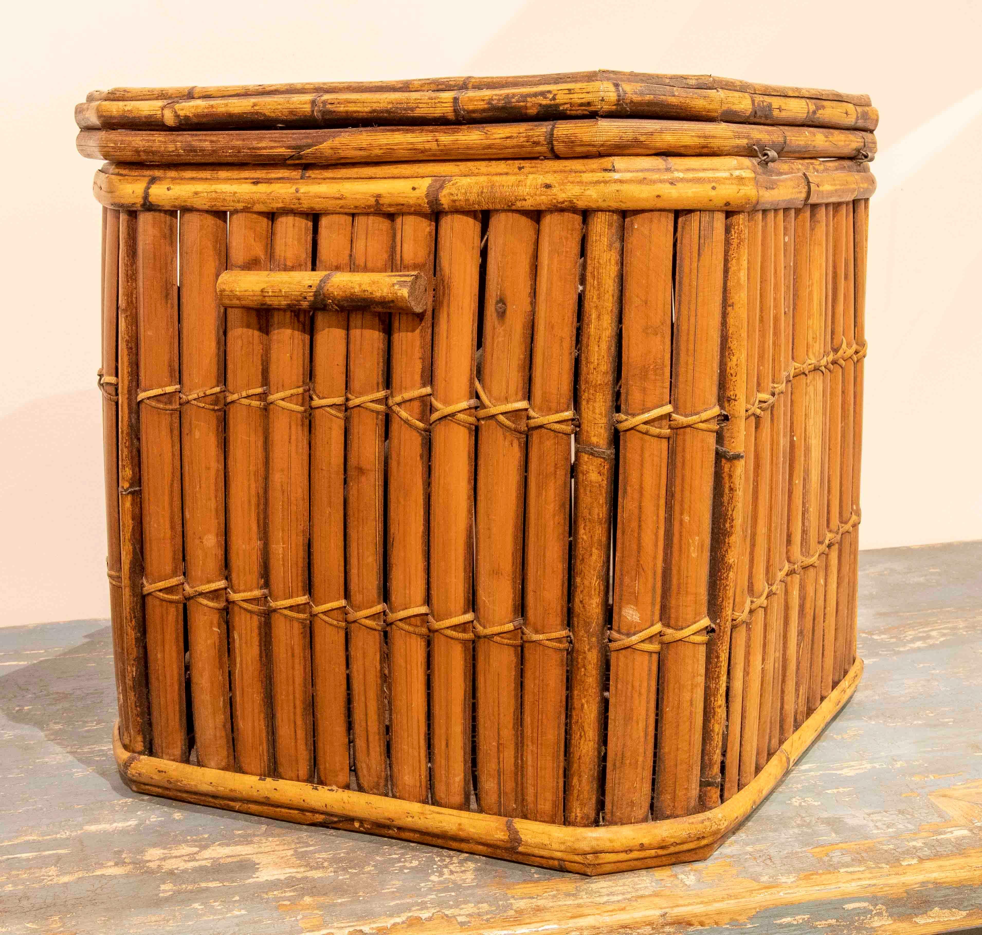 1970s Square Basket with Decorative Bamboo Lid  For Sale 5