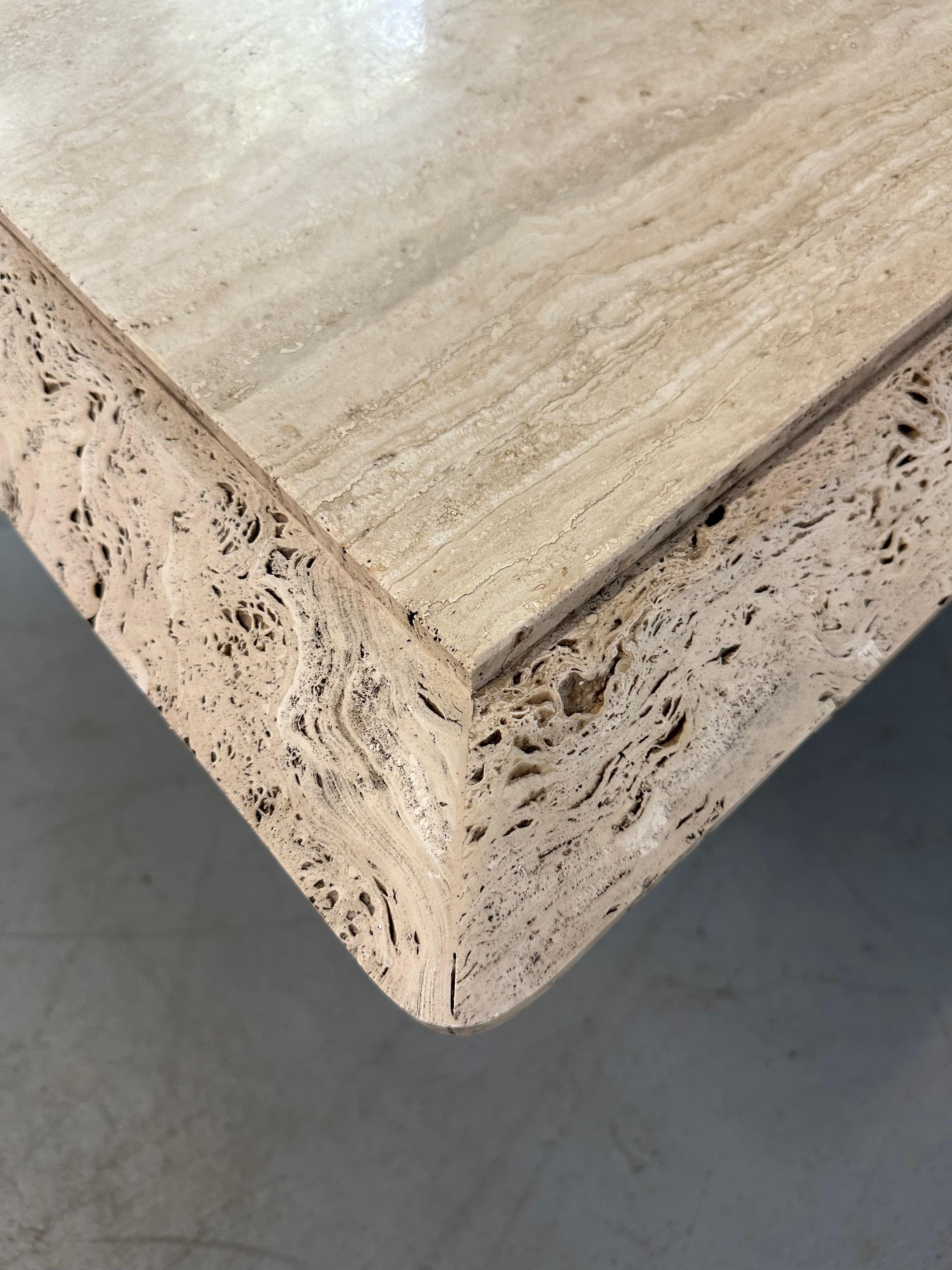 20ième siècle Table basse carrée des années 1970 avec beau bord non tacheté Mid Century en vente