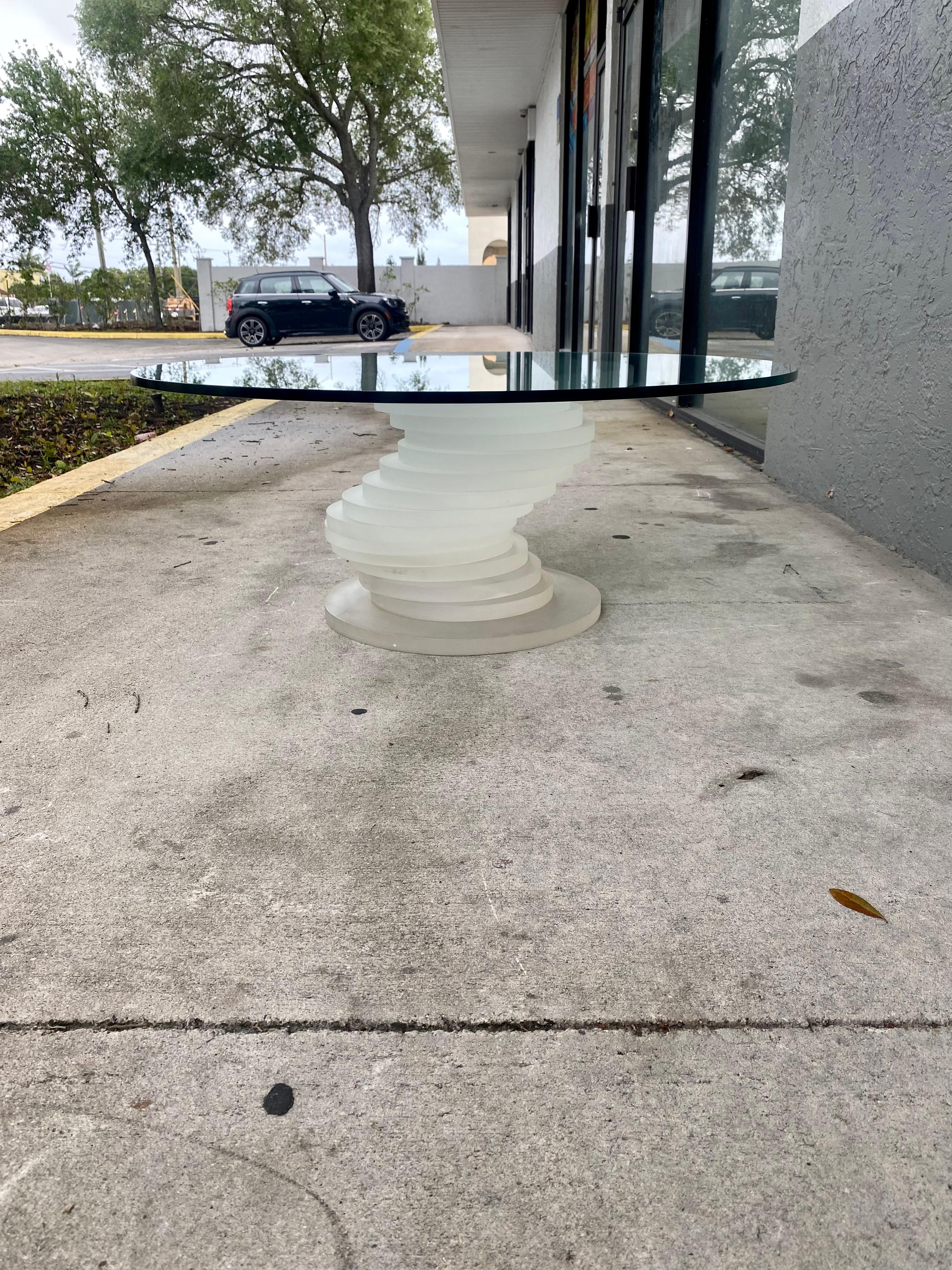 1970s Sculptural Stacked Circular Frosted Lucite Coffee Table For Sale 7