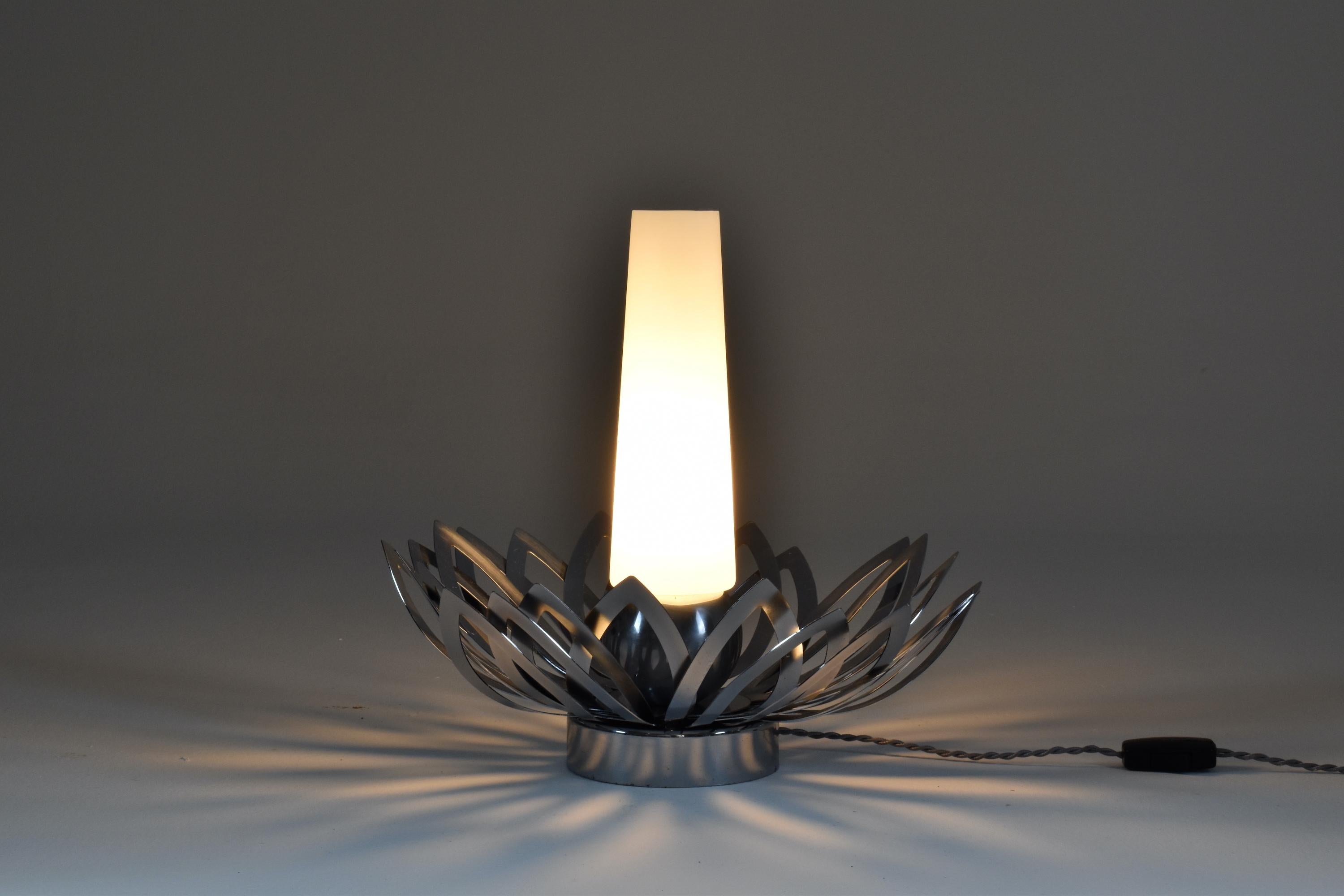 Mid-Century Modern 1970's Stainless Steel Flower Lamp by Jacqueline Trocmé For Sale