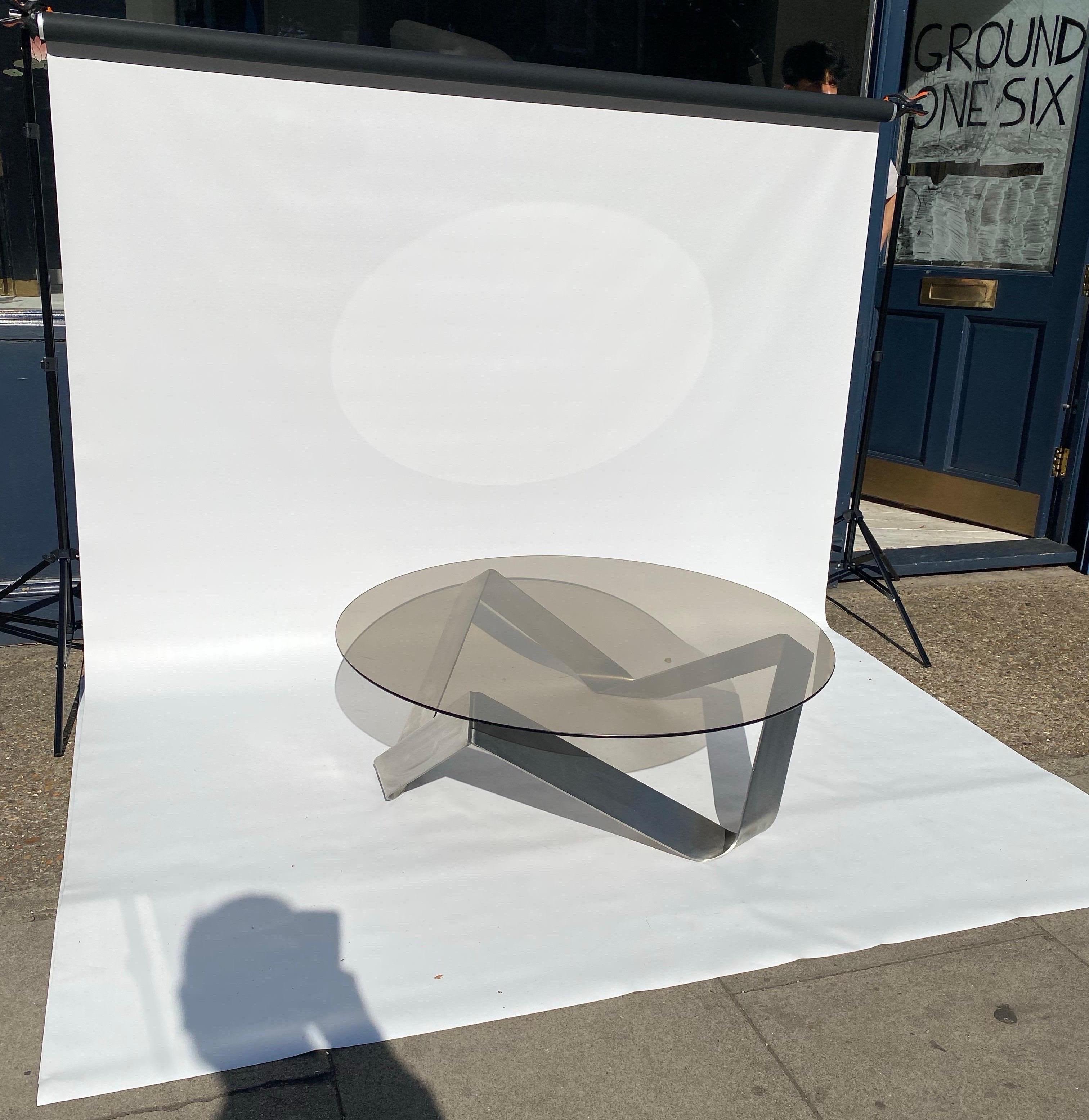 Post-Modern 1970s Steel Coffee Table Knut Hesterberg for Ronald Schmitt Round Smoked Glass For Sale