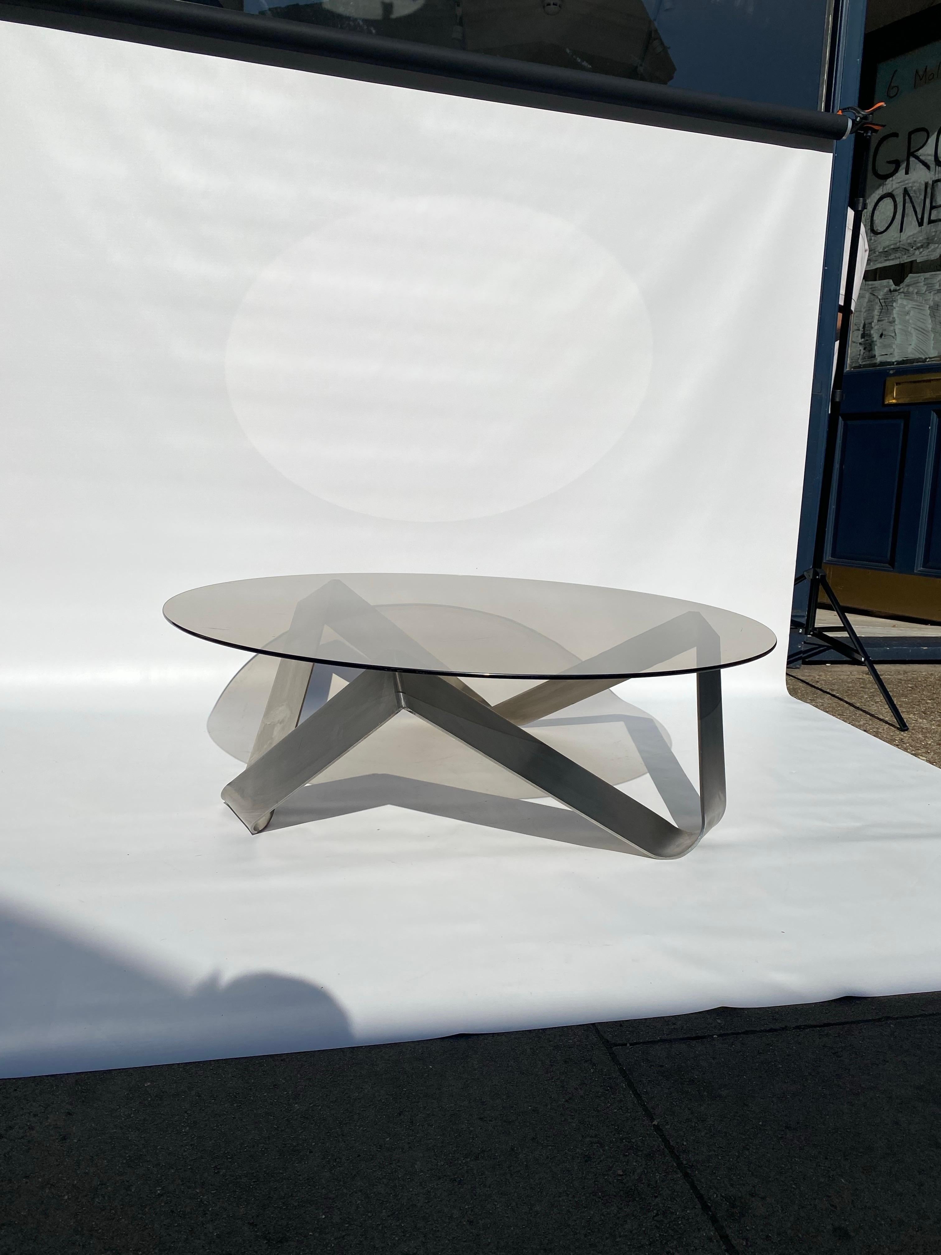 1970s Steel Coffee Table Knut Hesterberg for Ronald Schmitt Round Smoked Glass In Good Condition For Sale In London, GB
