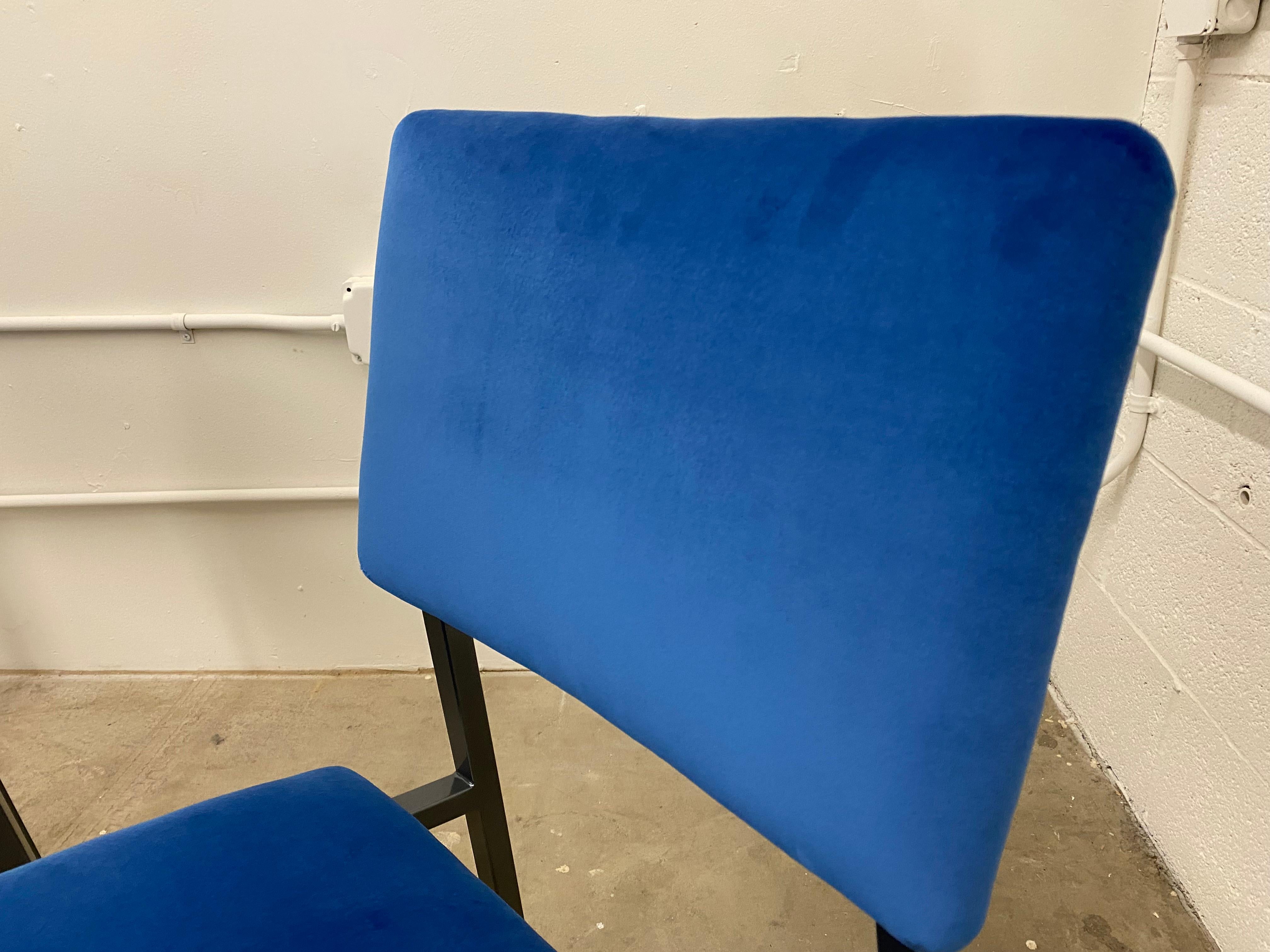 North American 1970s Steelcase Blue Velvet Side Chairs, Set of 4 For Sale