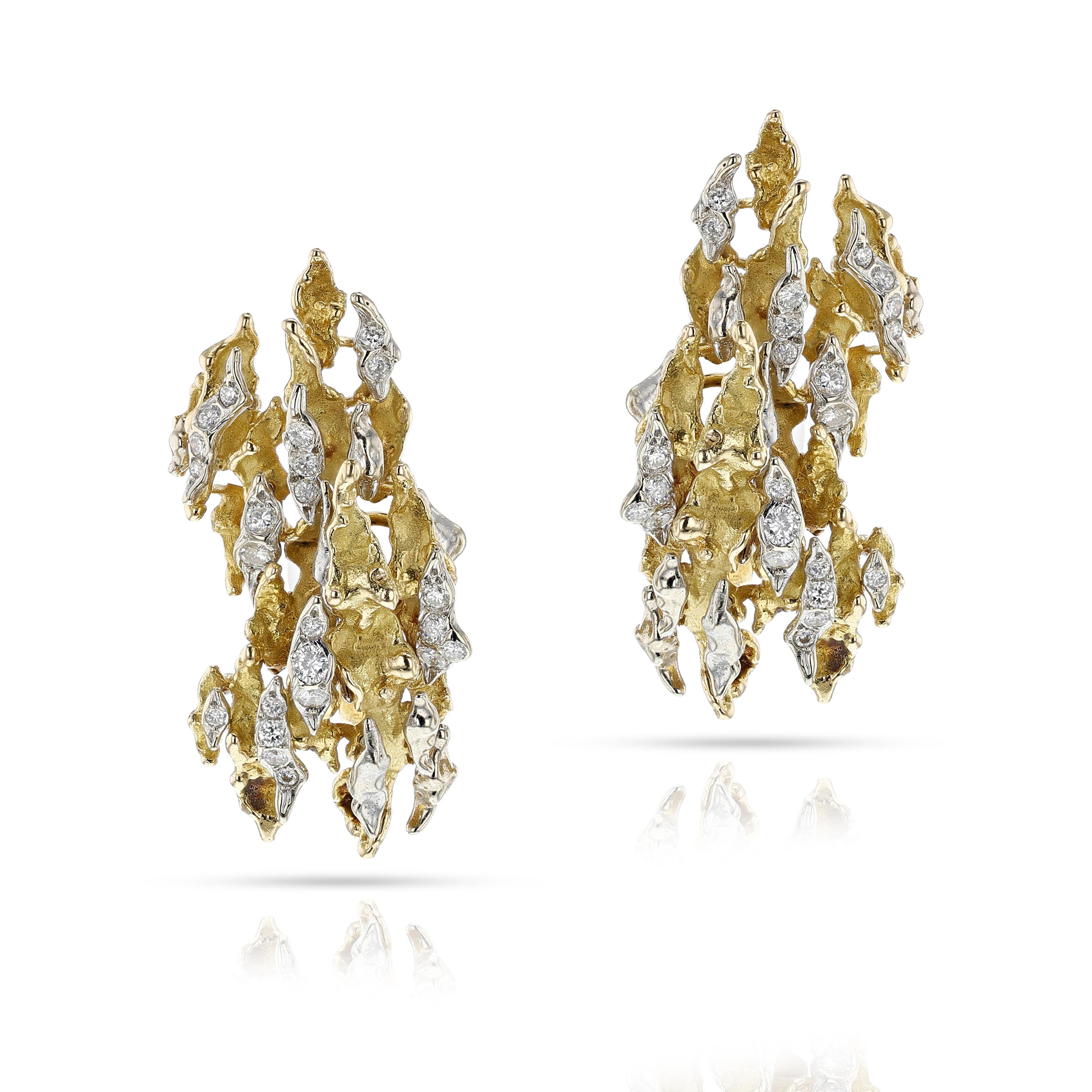 1970s Sterlé Yellow and White Gold Wavy Earrings with Diamonds 3