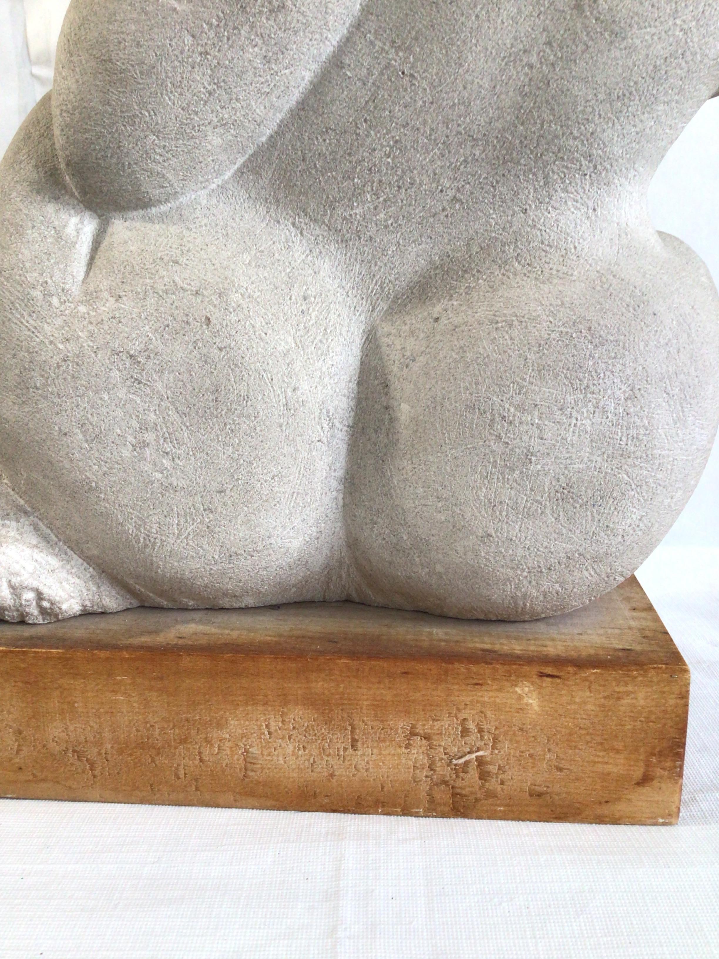 1970s Stone Sculpture of a Voluptuous Woman on a Wood Base For Sale 4