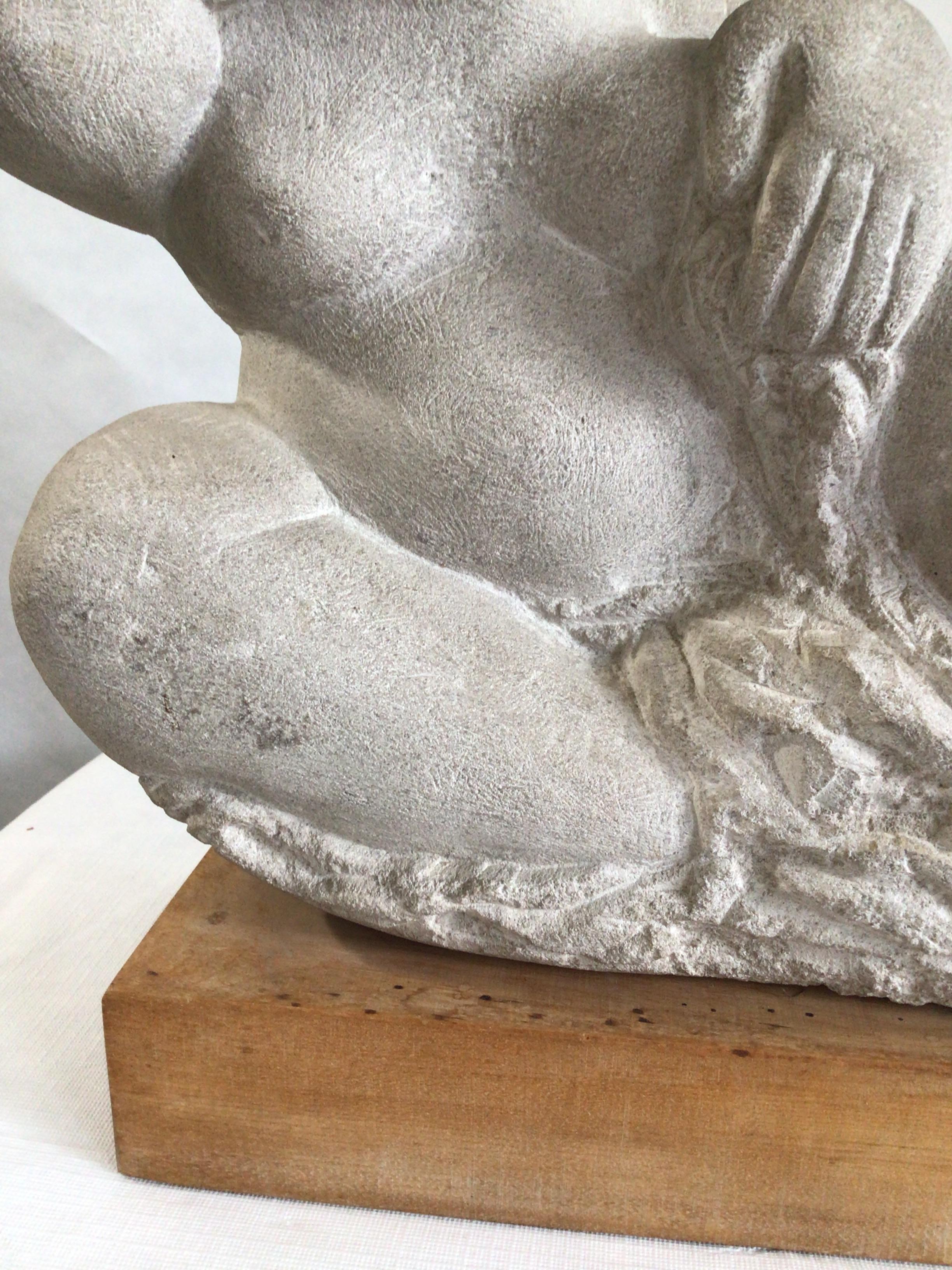1970s Stone Sculpture of a Voluptuous Woman on a Wood Base For Sale 2