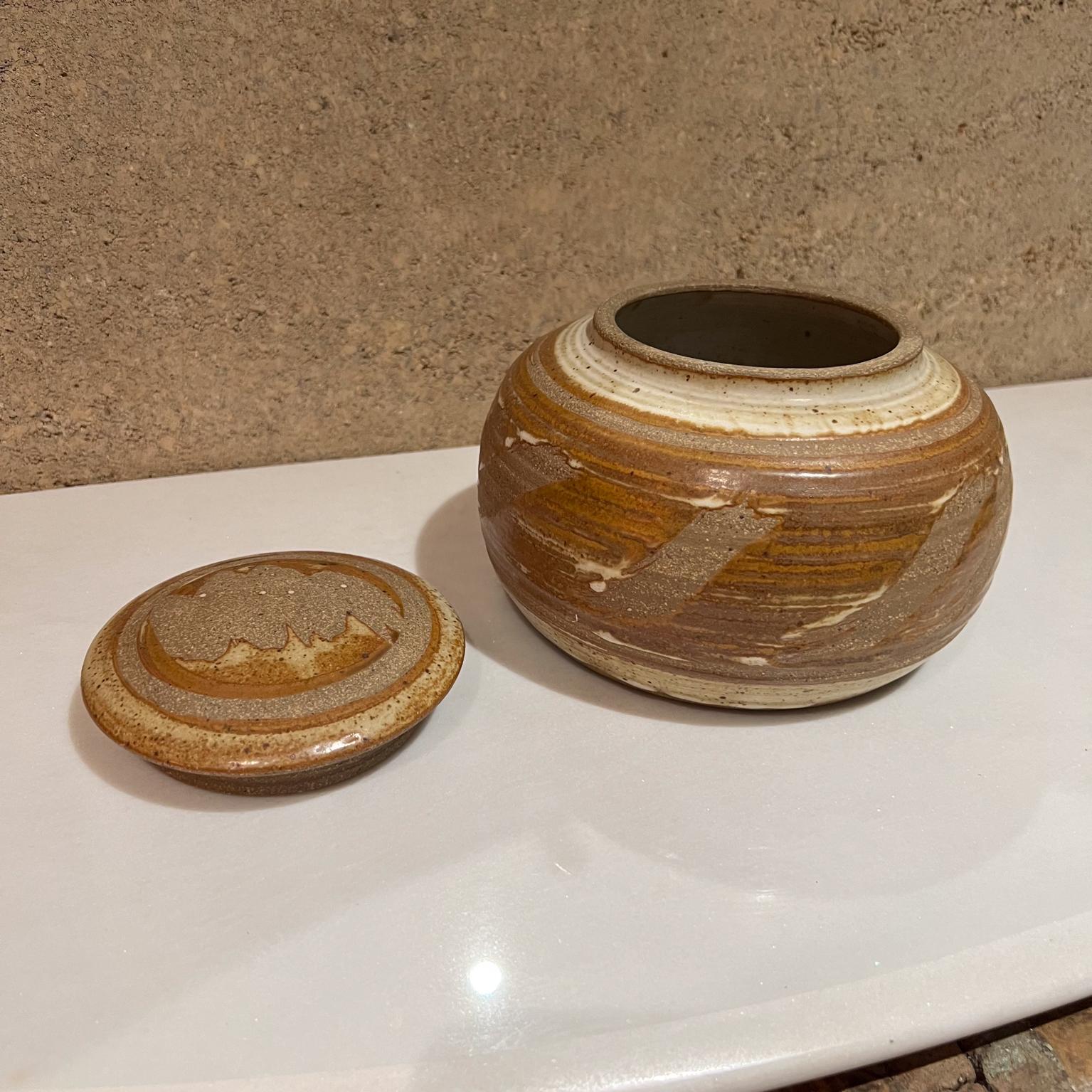 1970s Stoneware Studio Art Pottery Lidded Jar In Good Condition For Sale In Chula Vista, CA
