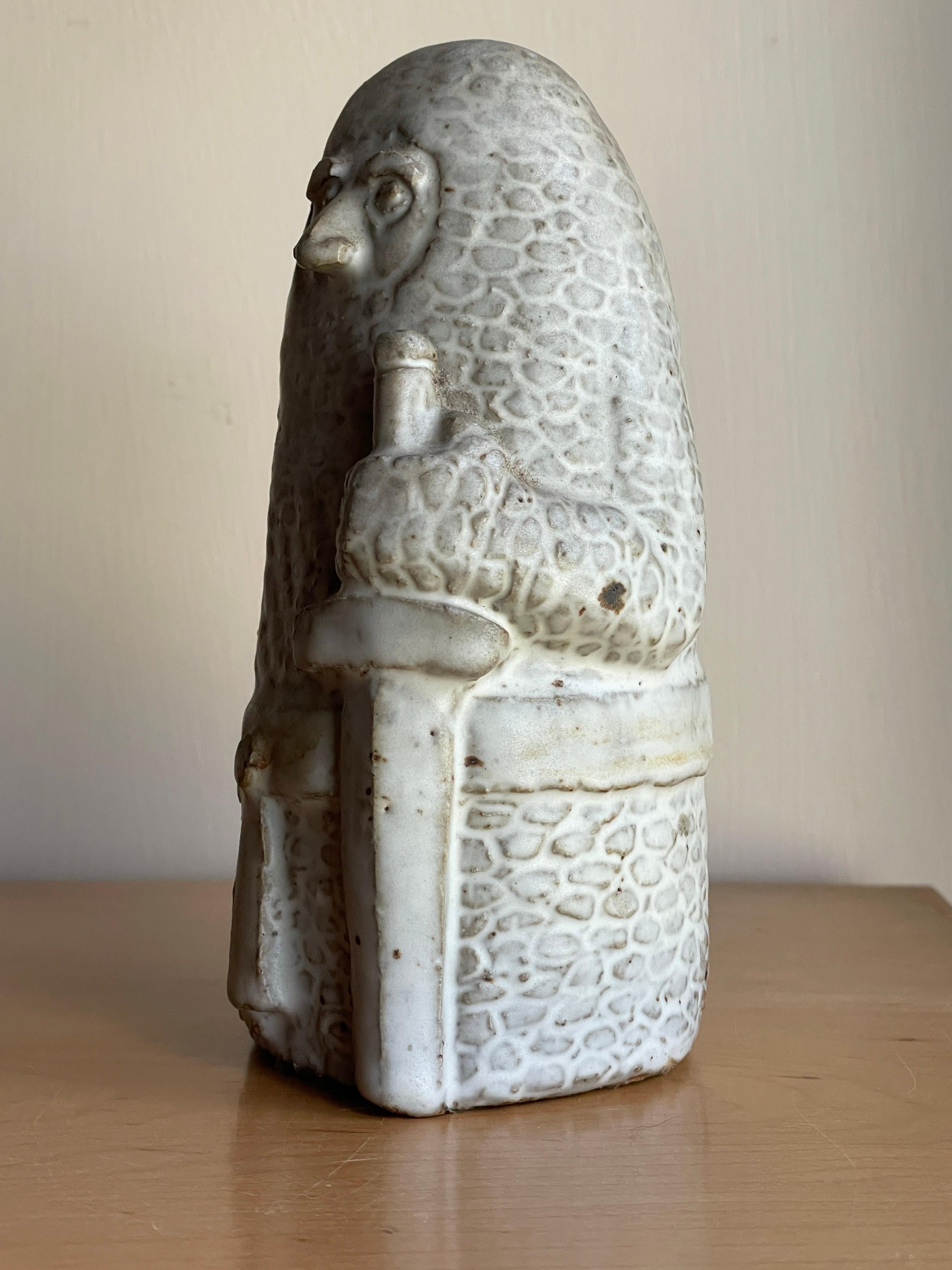 Gres degli anni '70 King Arthur Cavaliere Medievale Figura Biomorfa del Mid-Century Danese In condizioni buone in vendita a Hyattsville, MD