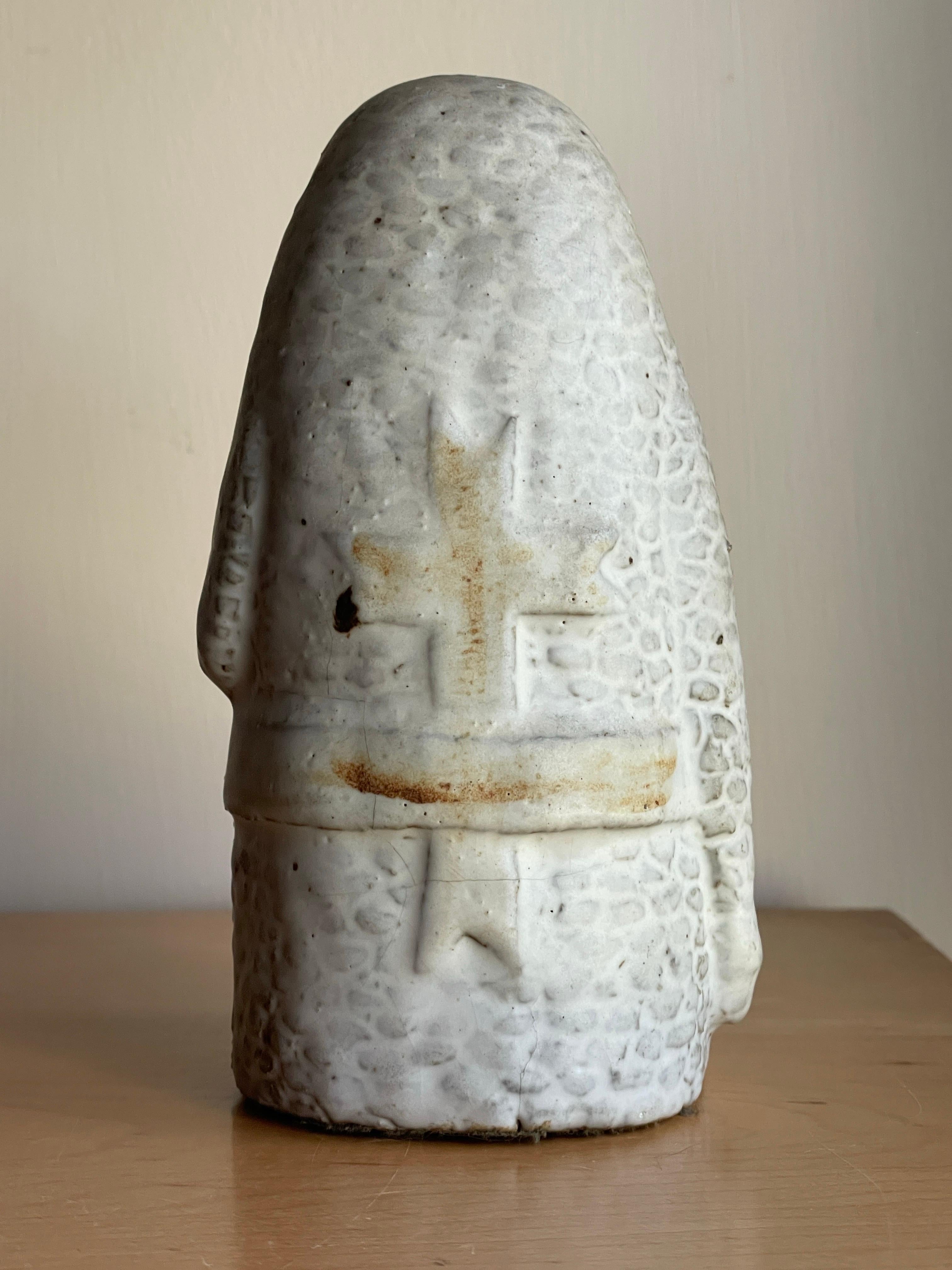 XX secolo Gres degli anni '70 King Arthur Cavaliere Medievale Figura Biomorfa del Mid-Century Danese in vendita