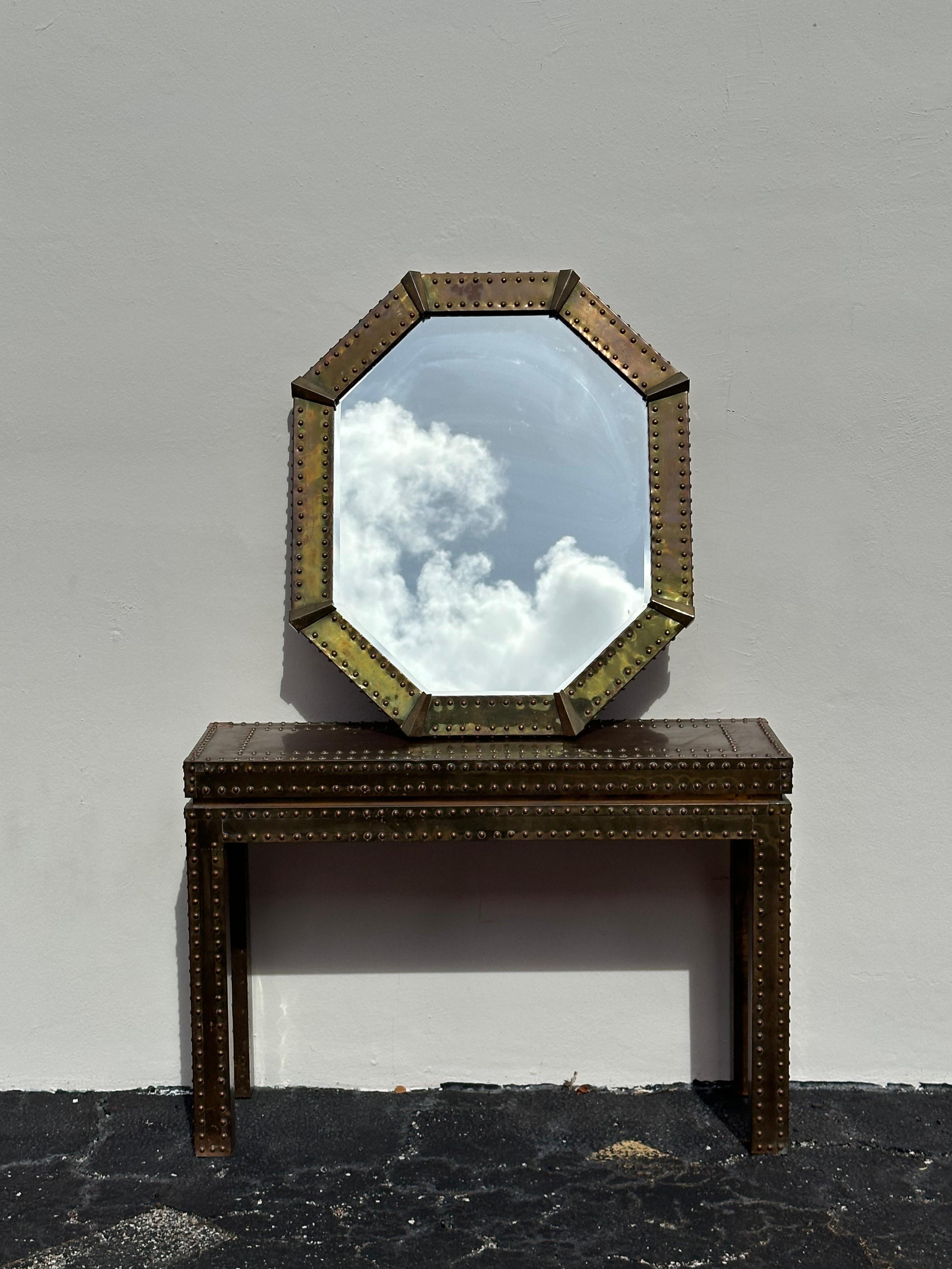 1970s Studded Aged Brass Parsons Console Table and Octagonal Mirror by Sarreid For Sale 8