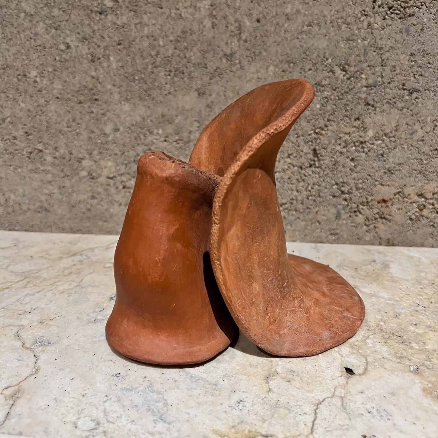 Terracotta Studio A 1970 Art Pottery Scultura astratta Zoccolo in vendita