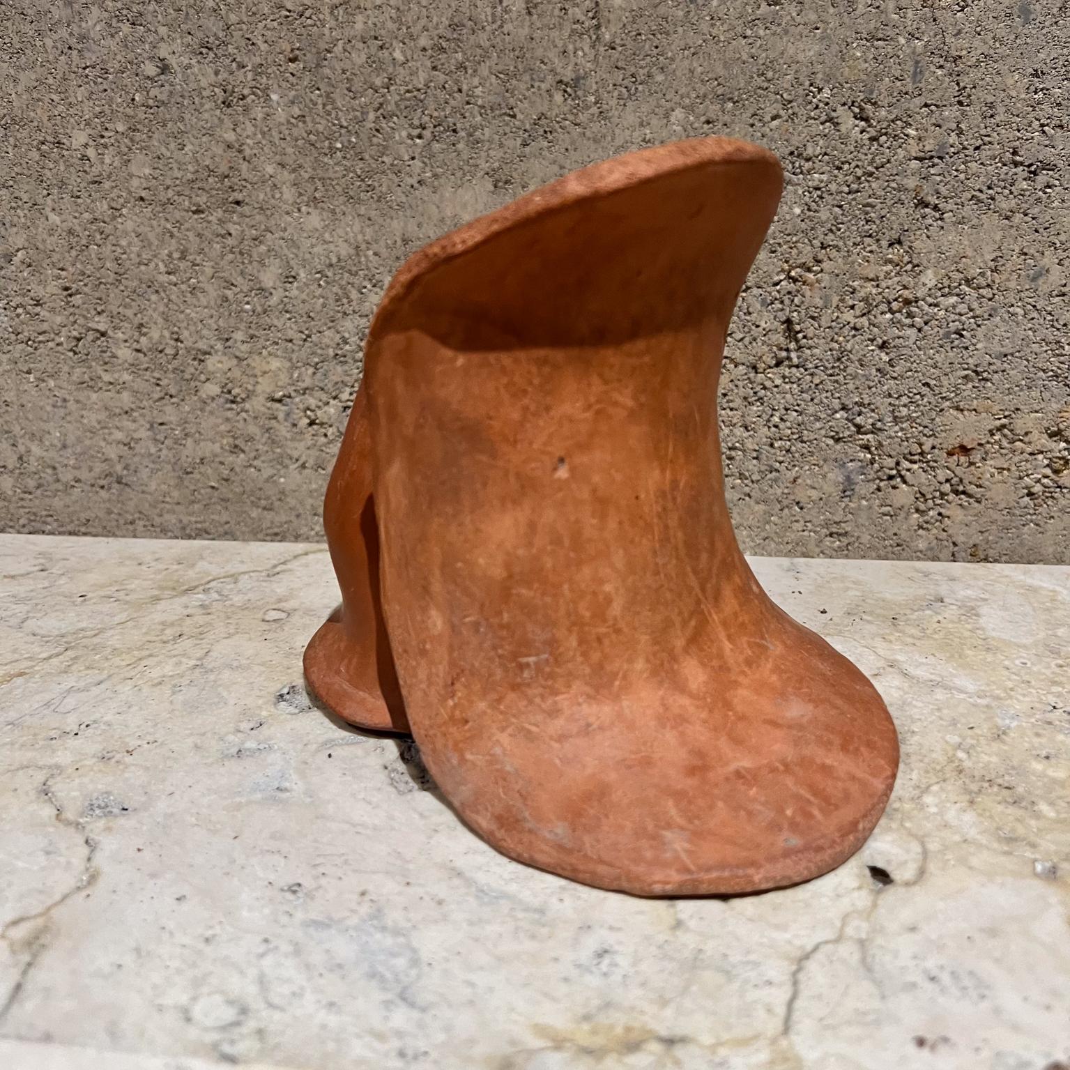 Studio A 1970 Art Pottery Scultura astratta Zoccolo in vendita 1