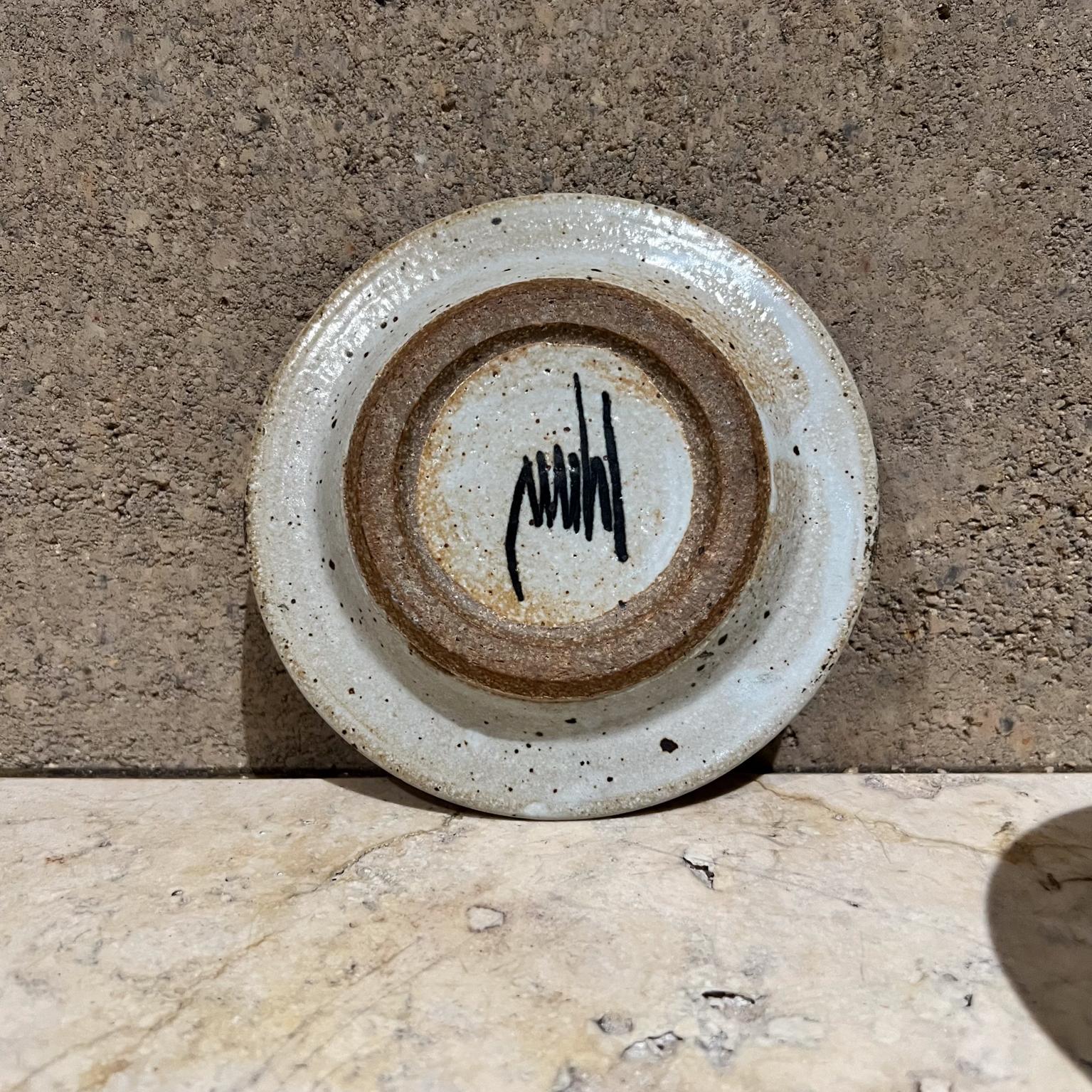 20ième siècle Tasse à café et soucoupe en grès Studio Art Pottery des années 1970 en vente
