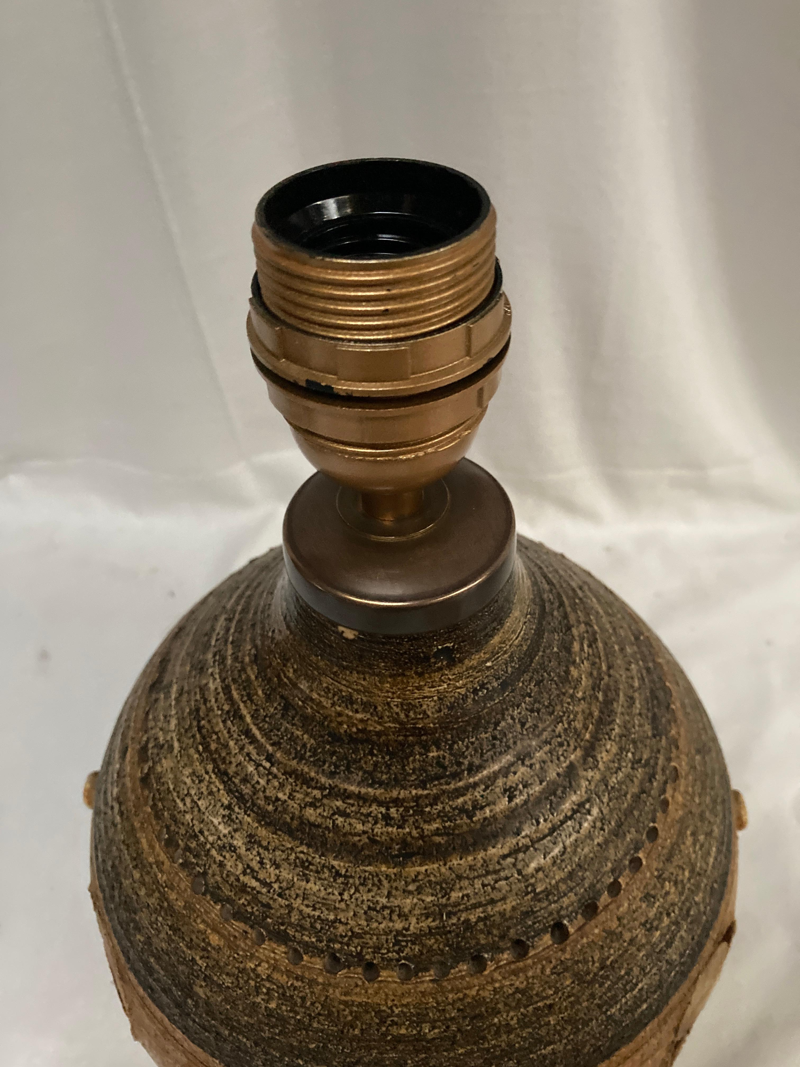 Lámpara de cerámica Studio Pottery de 1970 de Georges Pelletier finales del siglo XX en venta