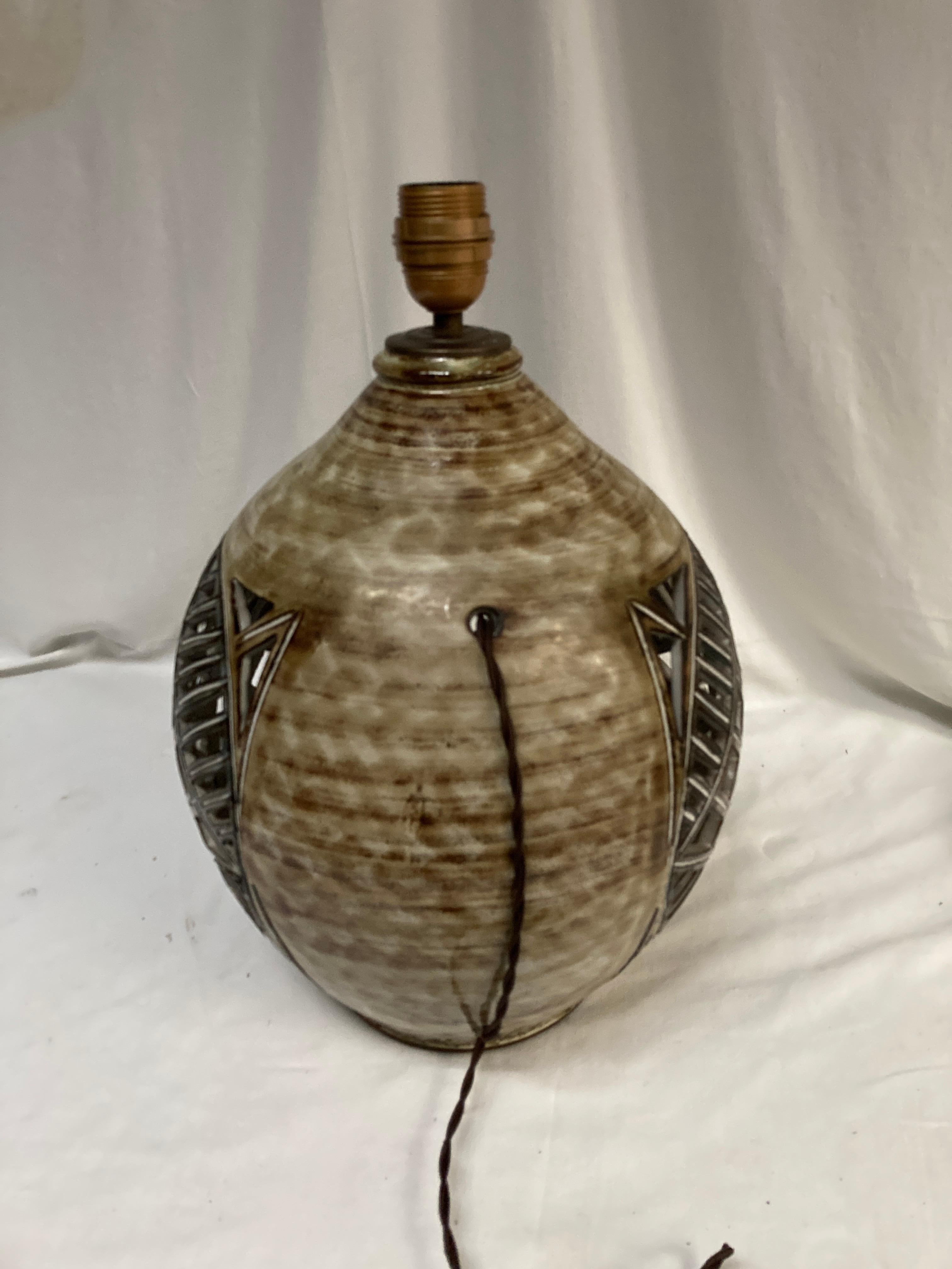 Lámpara de cerámica Studio Pottery de 1970 de Le Vieux Moulin Vallauris en venta 1