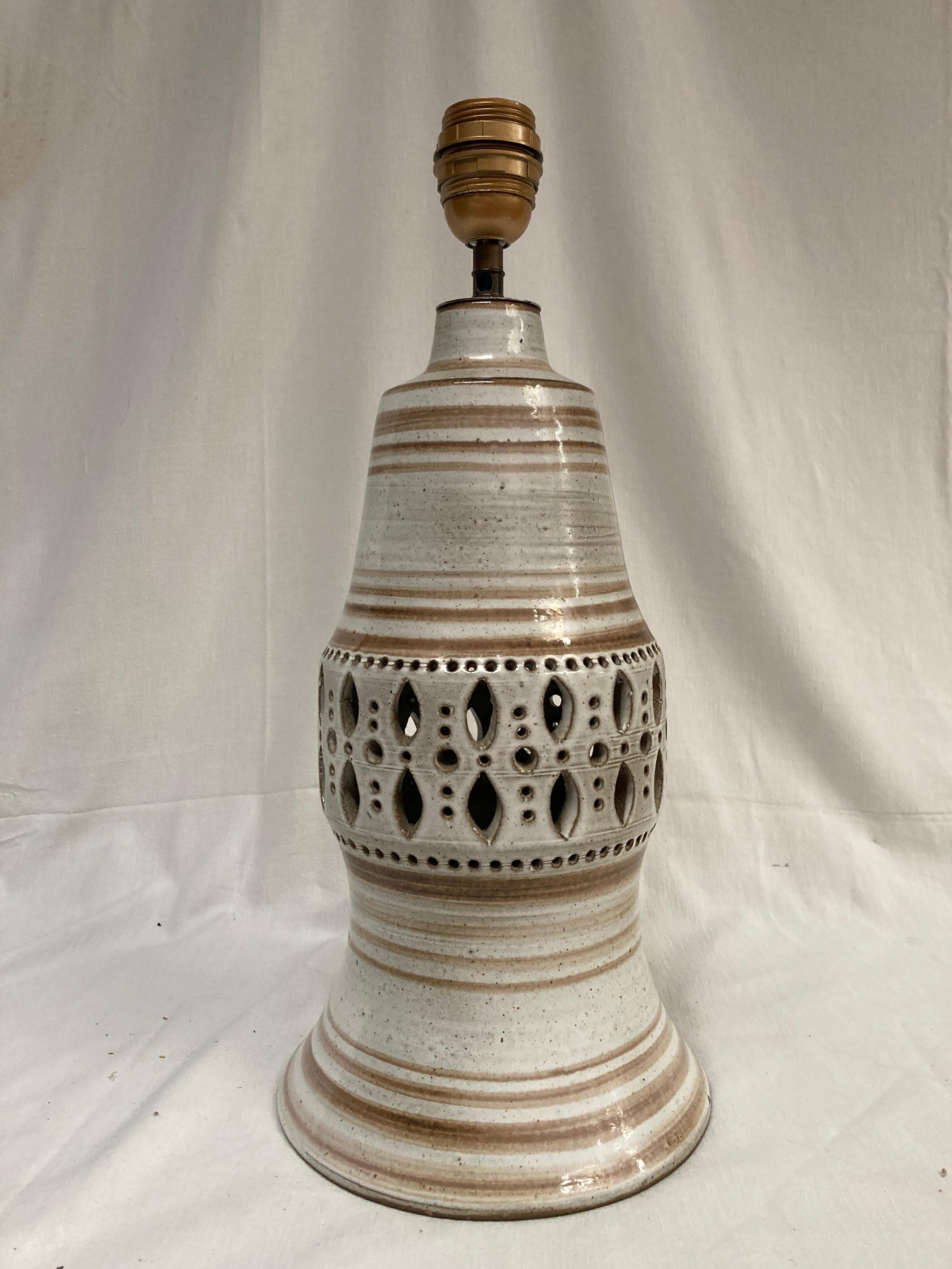 Lámpara de cerámica Studio Pottery de 1970 de Vallauris Francés en venta