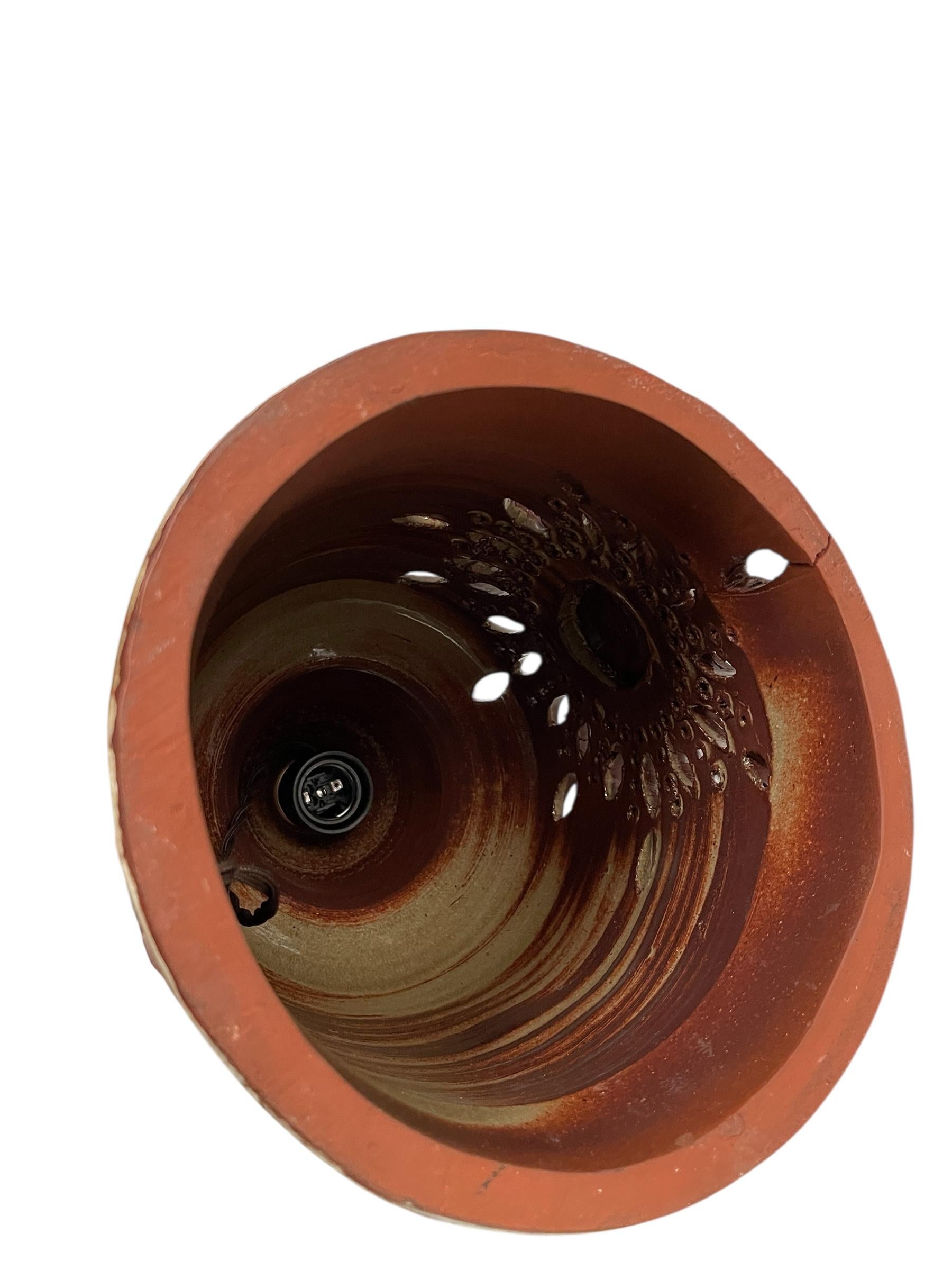 Lámpara de cerámica Studio Pottery de 1970 de Vallauris finales del siglo XX en venta