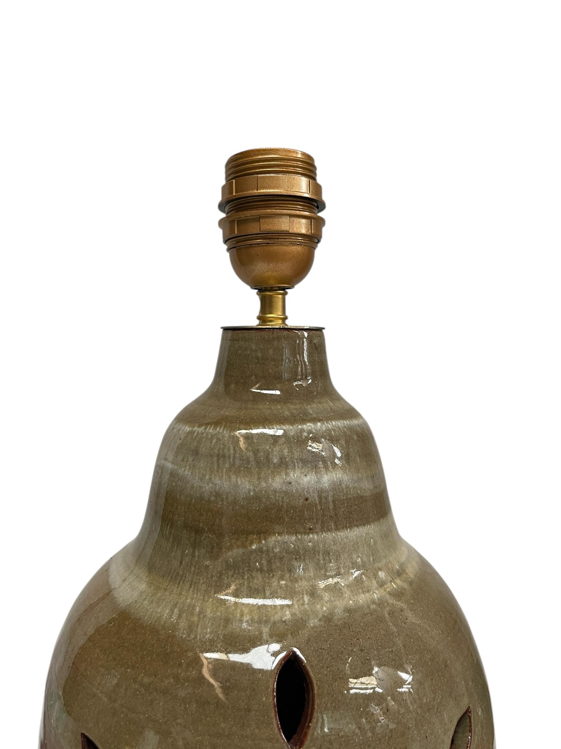Lámpara de cerámica Studio Pottery de 1970 de Vallauris en venta 3