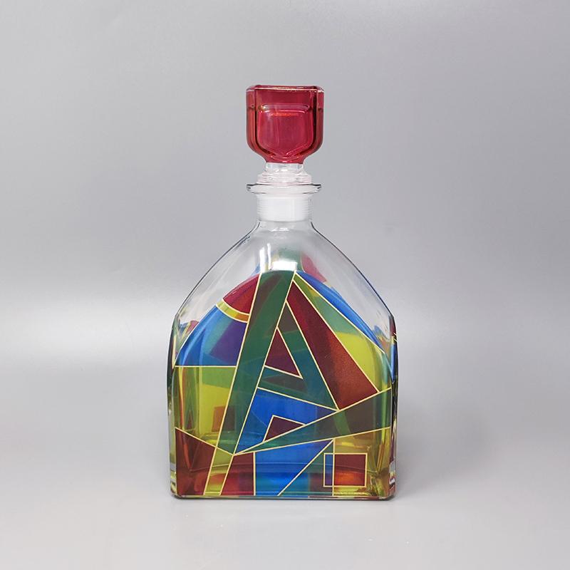 1970s Stunning decanter or decorative bottle in colored glass by Luigi Bormioli in excellent condition. Made in Italy
Dimension:
5,51 x 2,75 x 10,23 inches
cm 14 x cm 7 x cm 26 H