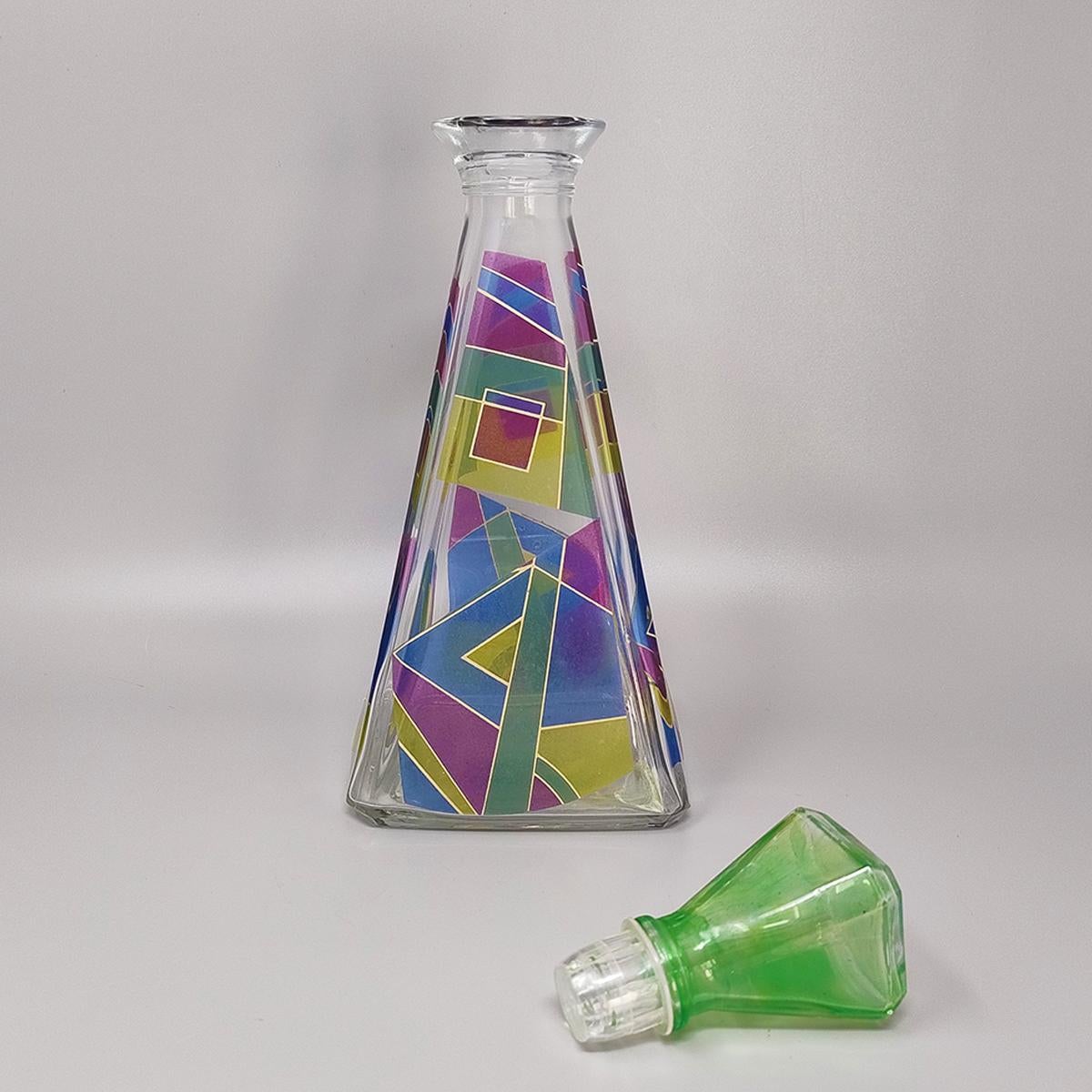 italien Superbe carafe ou bouteille décorative des années 1970 par Luigi Bormioli. Fabriqué en Italie en vente