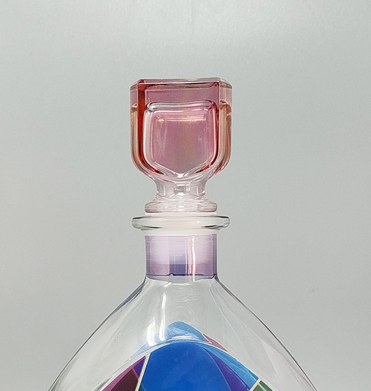 Impresionante decantador o botella decorativa de los años 70, obra de Luigi Bormioli. Fabricado en Italia finales del siglo XX en venta
