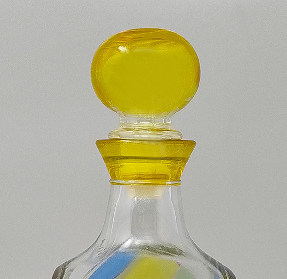 Cristal Superbe carafe ou bouteille décorative des années 1970 par Luigi Bormioli. Fabriqué en Italie en vente