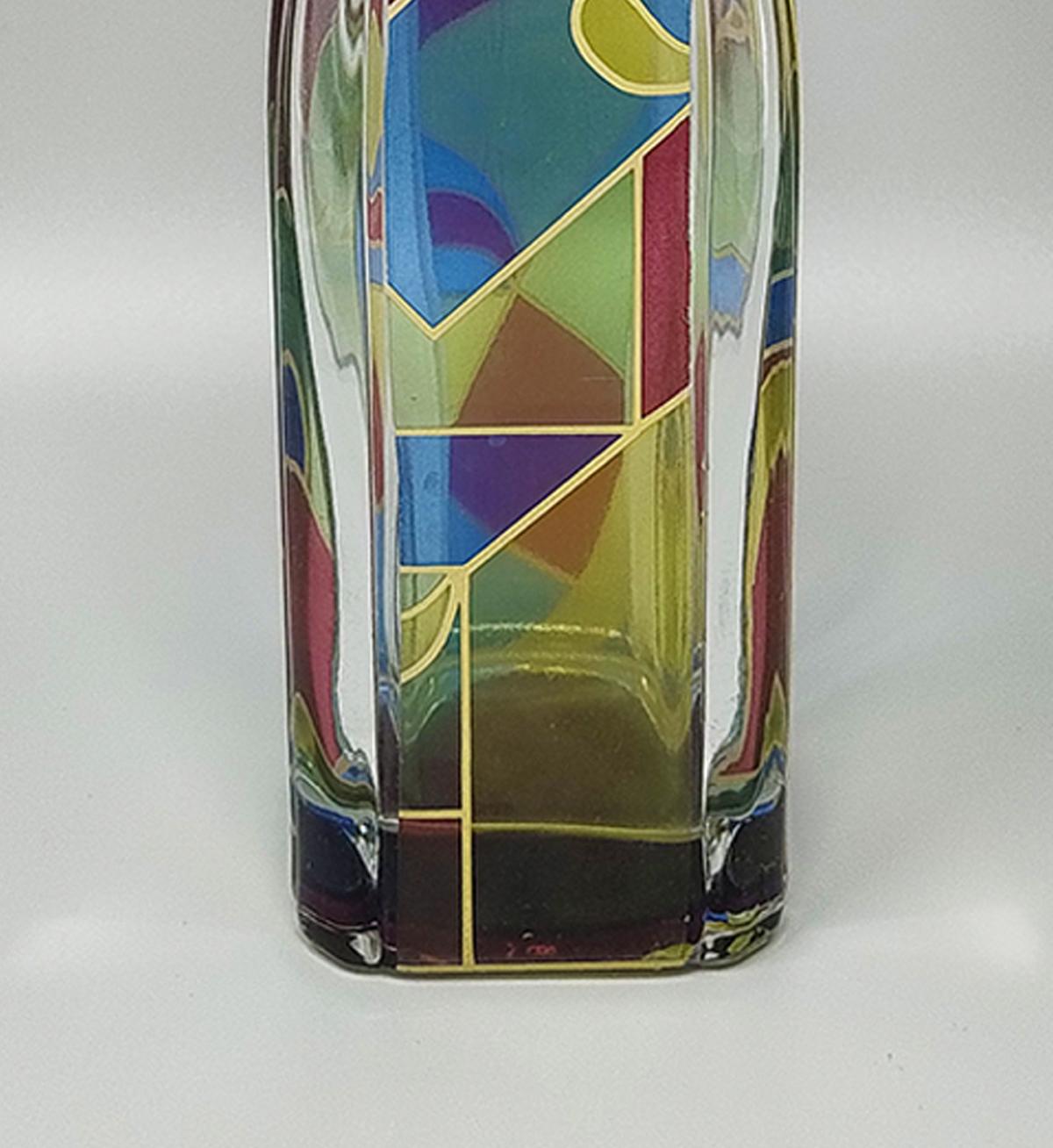 Superbe carafe ou bouteille décorative des années 1970 par Luigi Bormioli. Fabriqué en Italie en vente 1