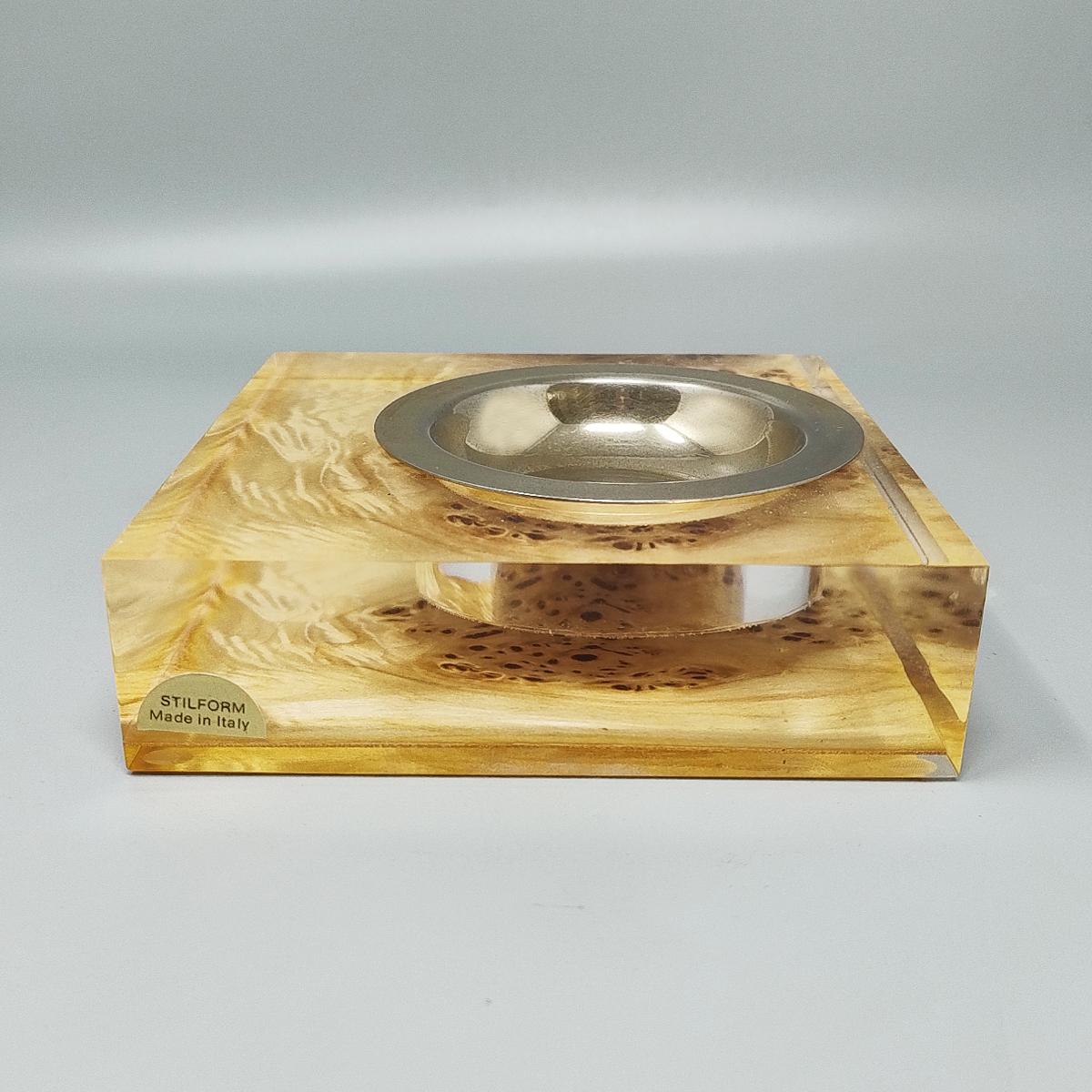 1970er Jahre Stunning Smoking Set von Stilform in Lucite und Messing Galvanized Gold 24K. im Angebot 1