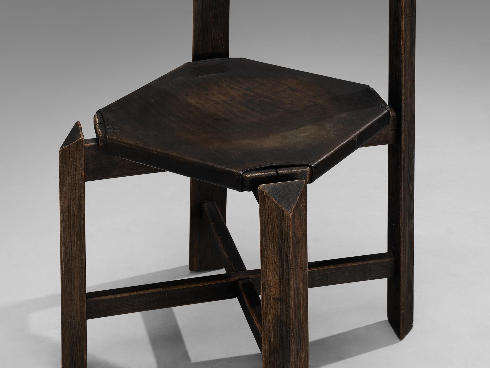 1970s Sturdy Dining Chair in Black Leather & Wood with Architectural Design In Good Condition For Sale In Waalwijk, NL