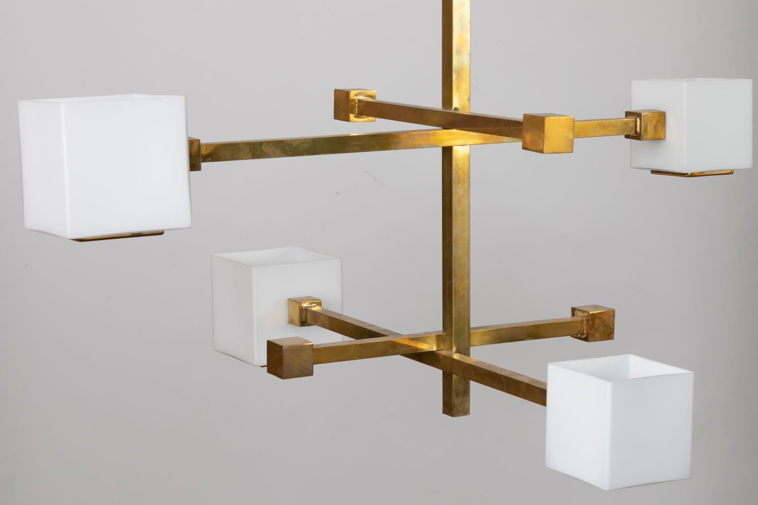 1970s Style Gilt Brass Chandelier with White Glass Cubes In Good Condition In Saint-Ouen, FR