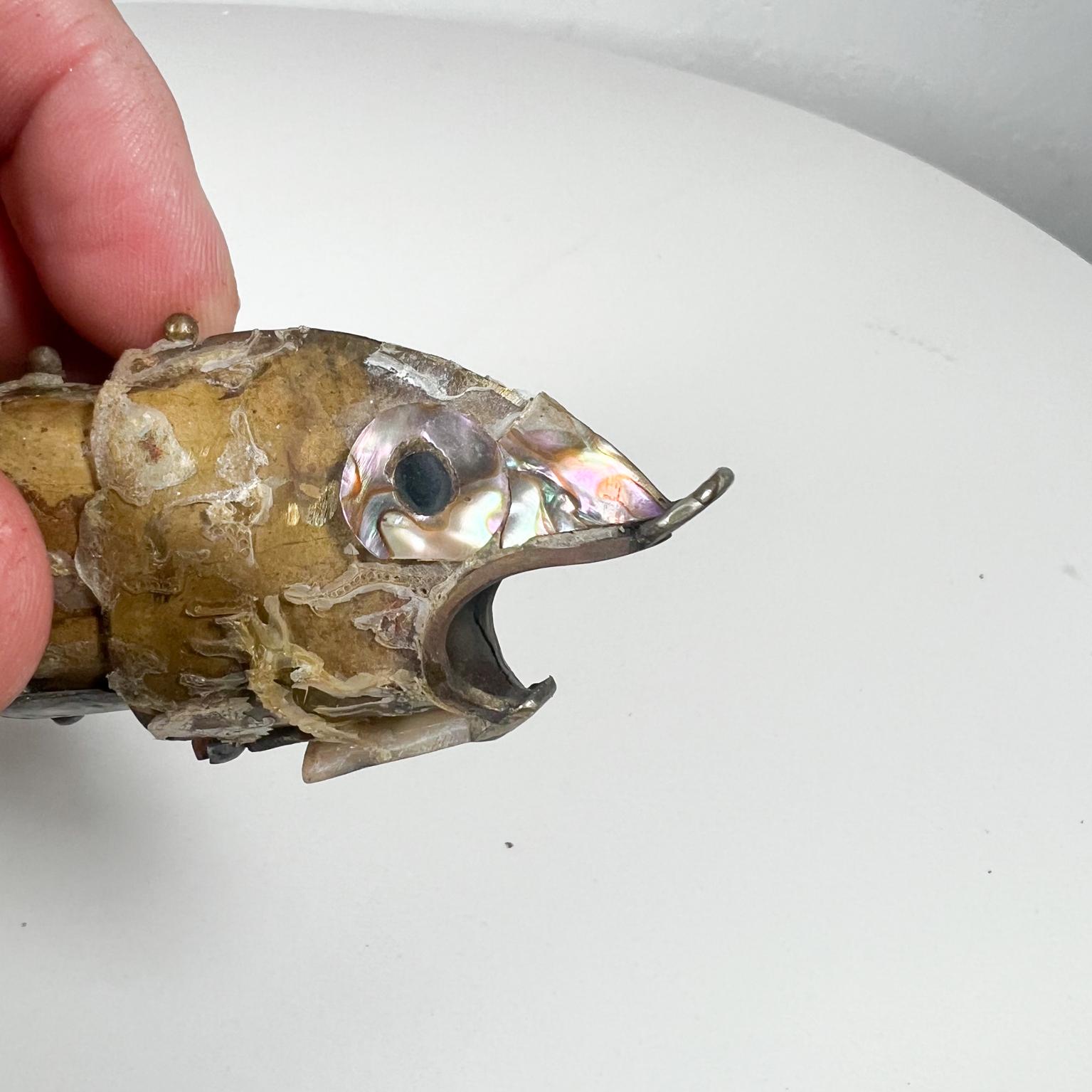 1970s Style Los Castillo Vintage Abalone Fish Bottle Opener Mexico en venta 1