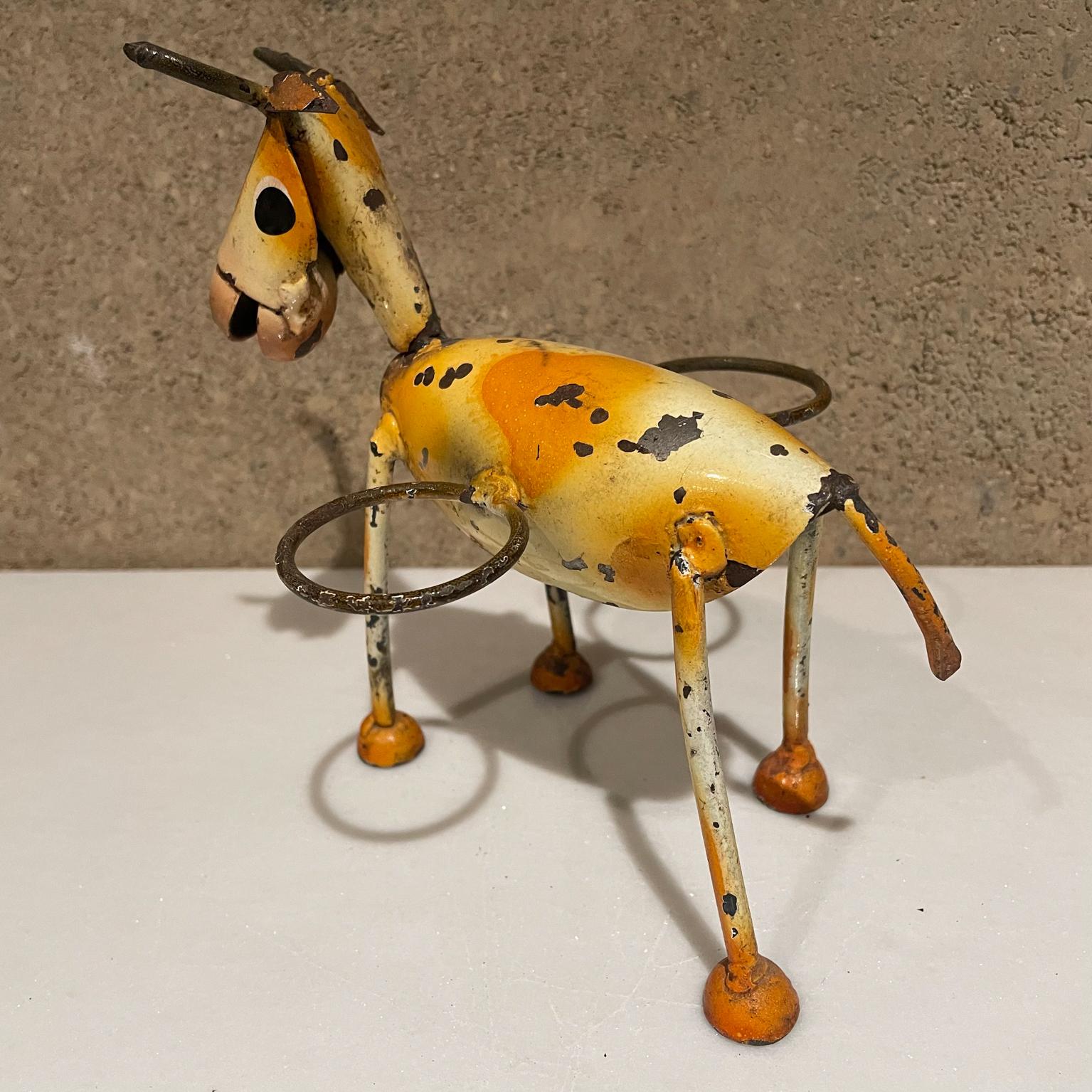 1970er Jahre Stil Manuel Felguerez Modernistische gelbe Donkey Caddy Viva Mexico (Metall) im Angebot