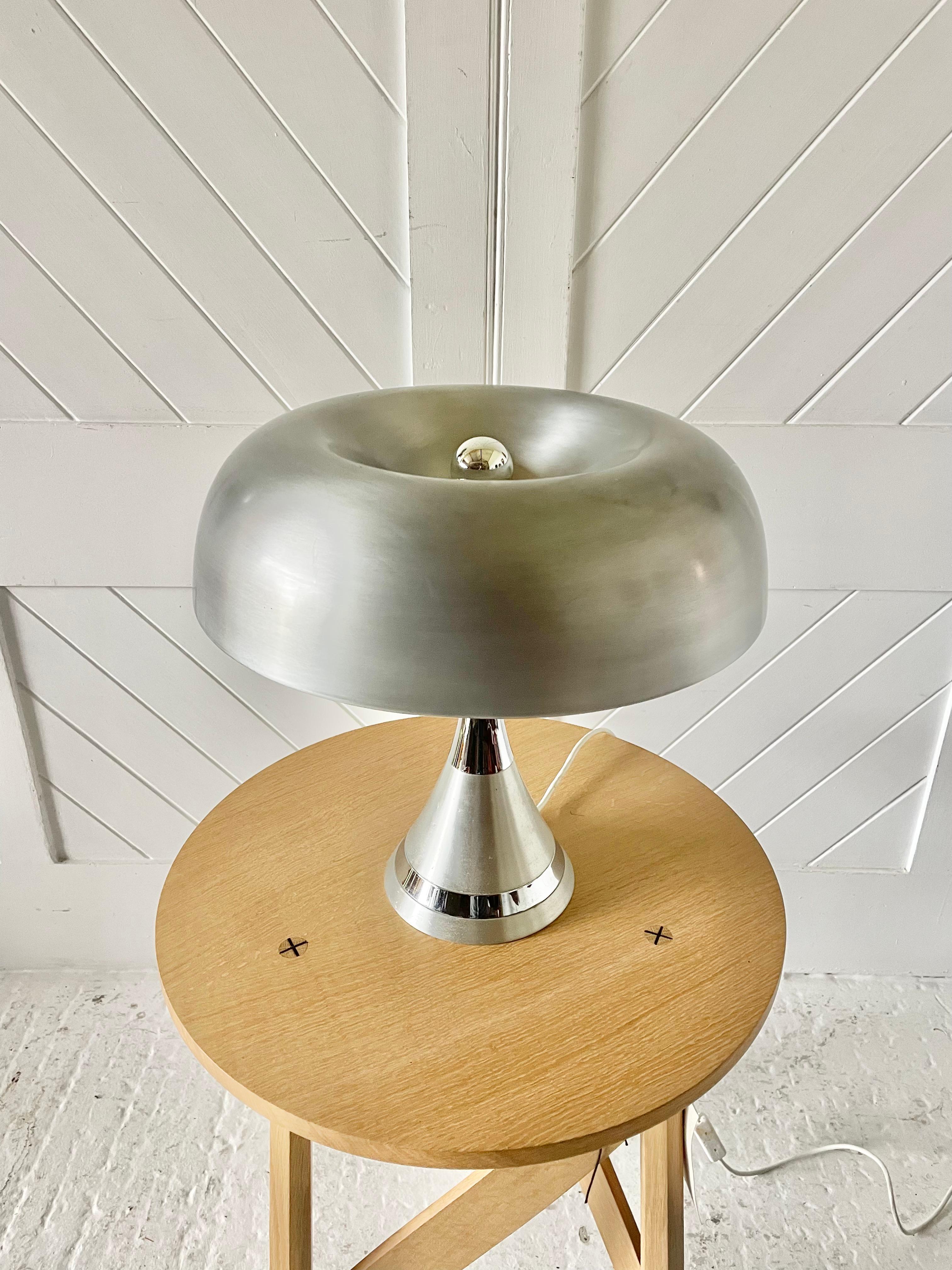 Lámpara de mesa italiana de los años 70 en Bueno estado para la venta en Petworth, GB