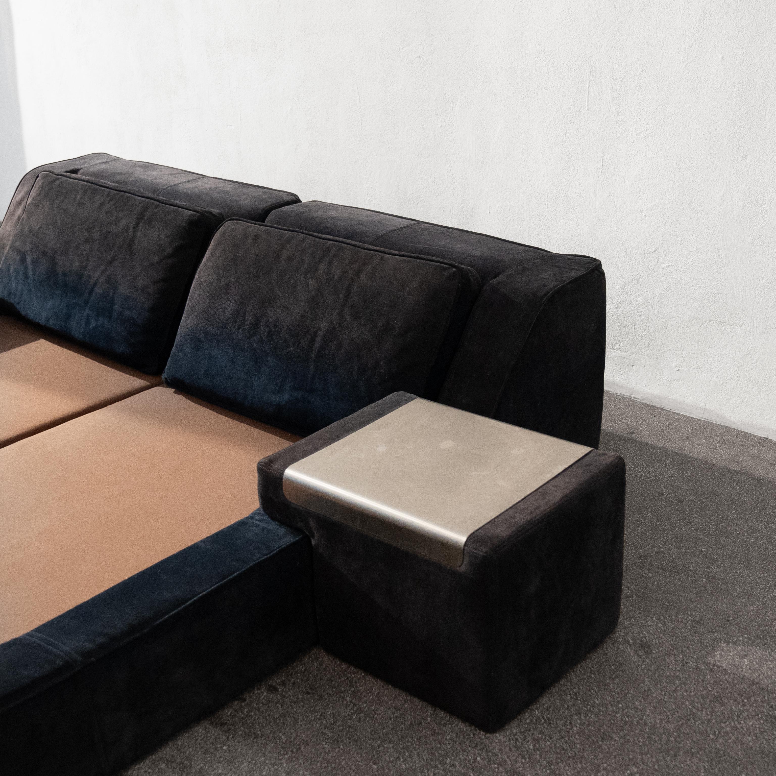 1970s Suede Bed Frame by Roche Bobois For Sale 3